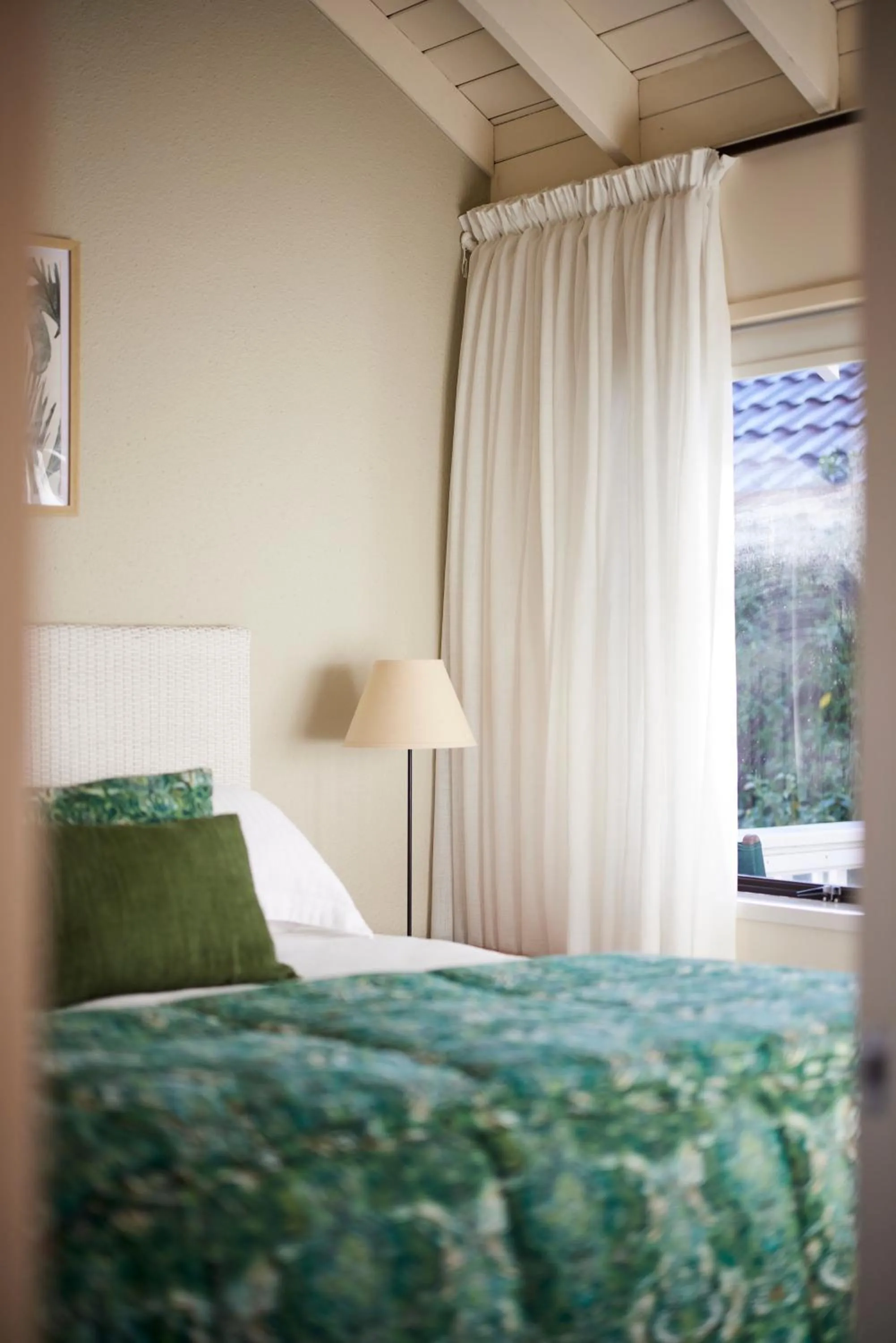 Bed in Emerald Inn on Takapuna Beach