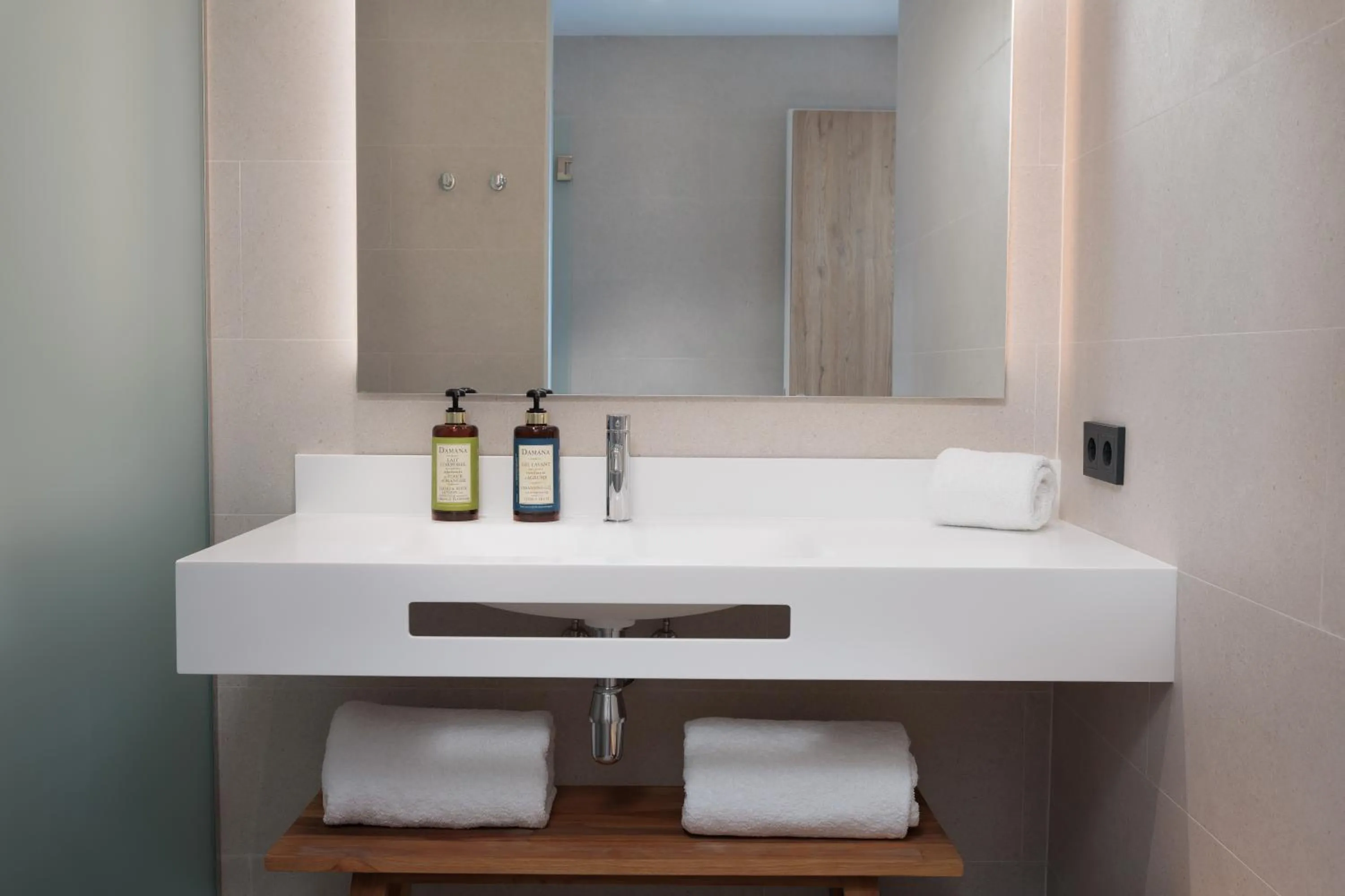 Bathroom in Tembo Barcelona