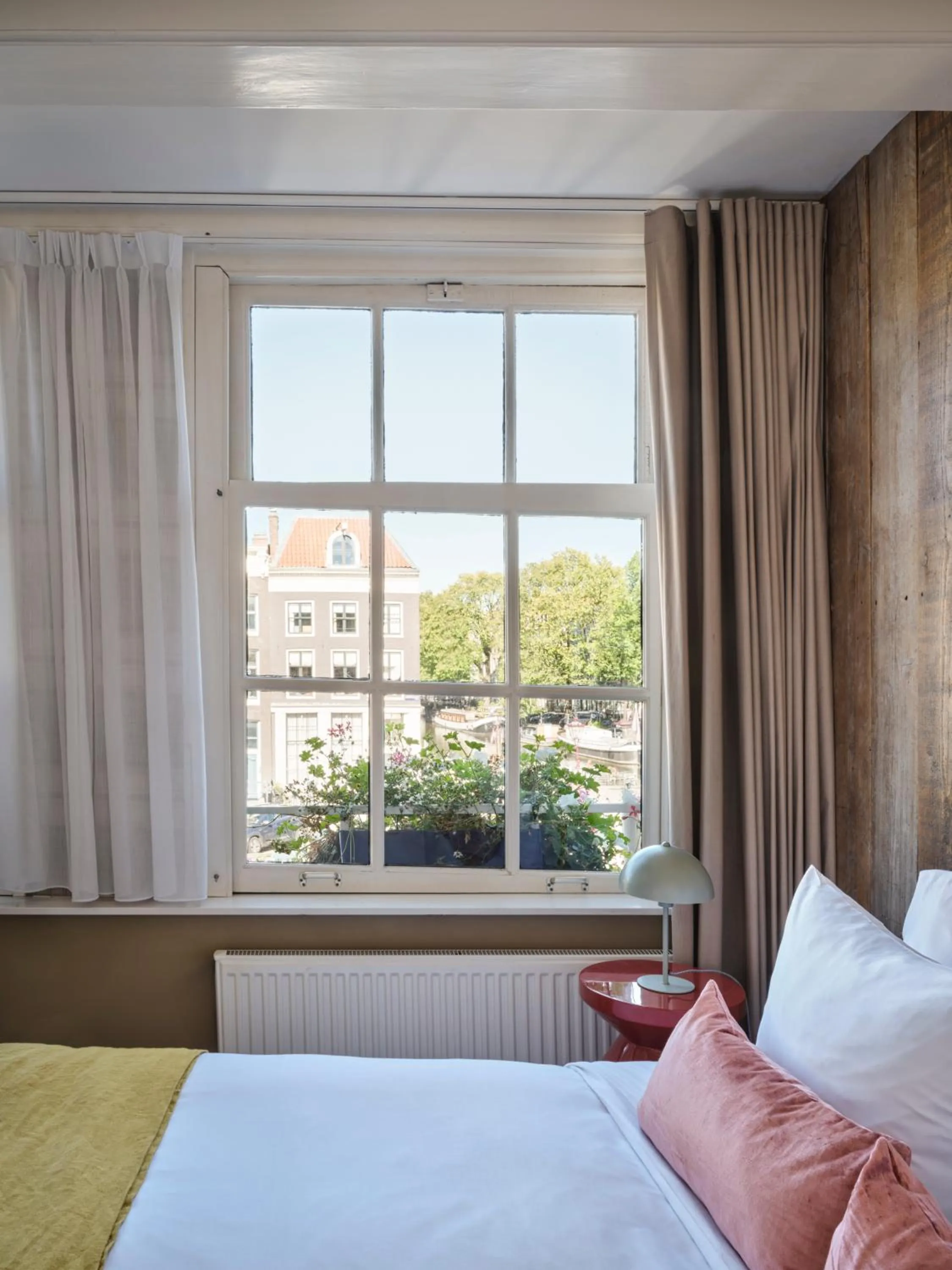 Bed in Max Brown Hotel Canal District, part of Sircle Collection