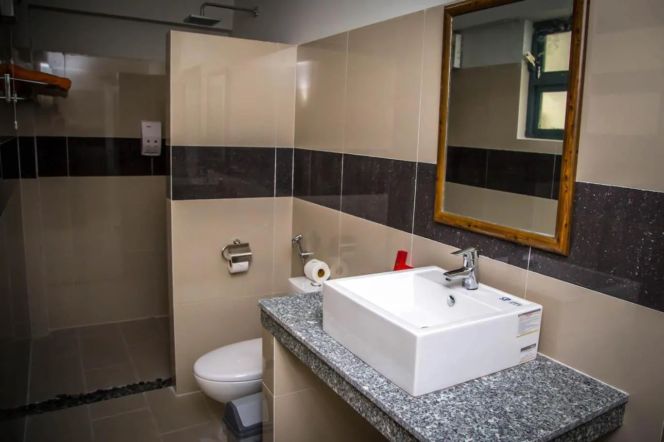 Toilet in Mui Ne Hills Villa Hotel