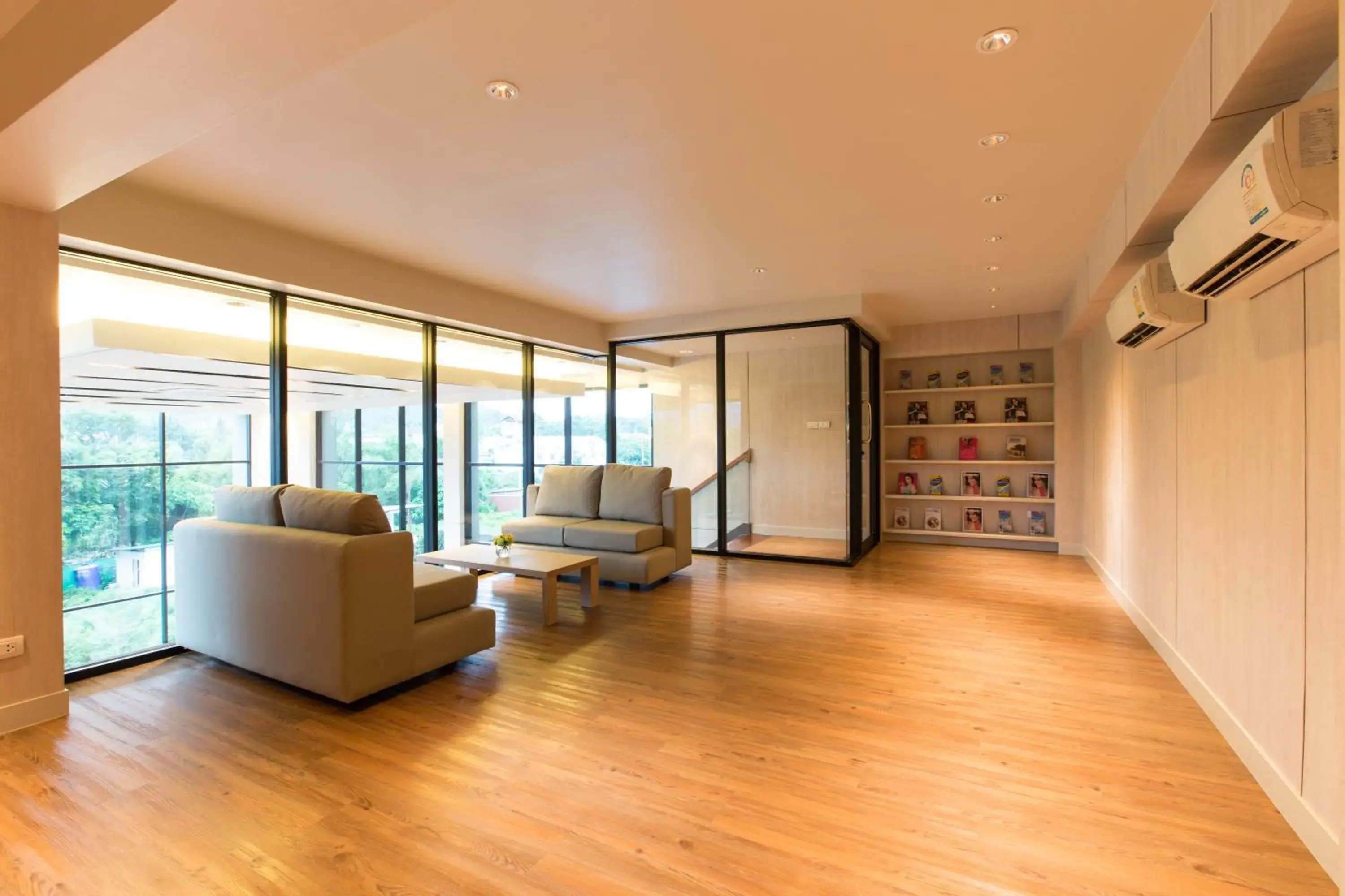 Library in Sugar Palm Residence Library in Sugar Palm Residence