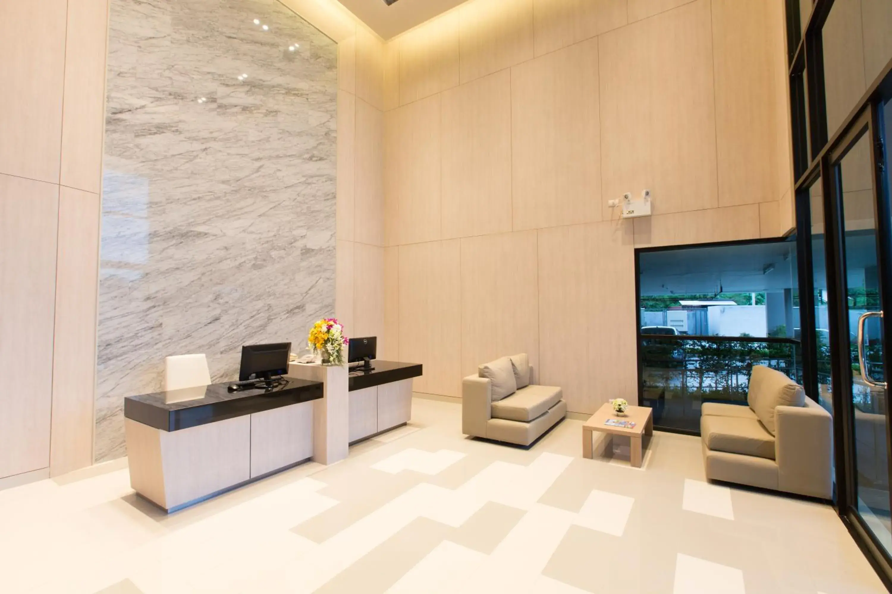 Facade/entrance in Sugar Palm Residence Facade/entrance in Sugar Palm Residence