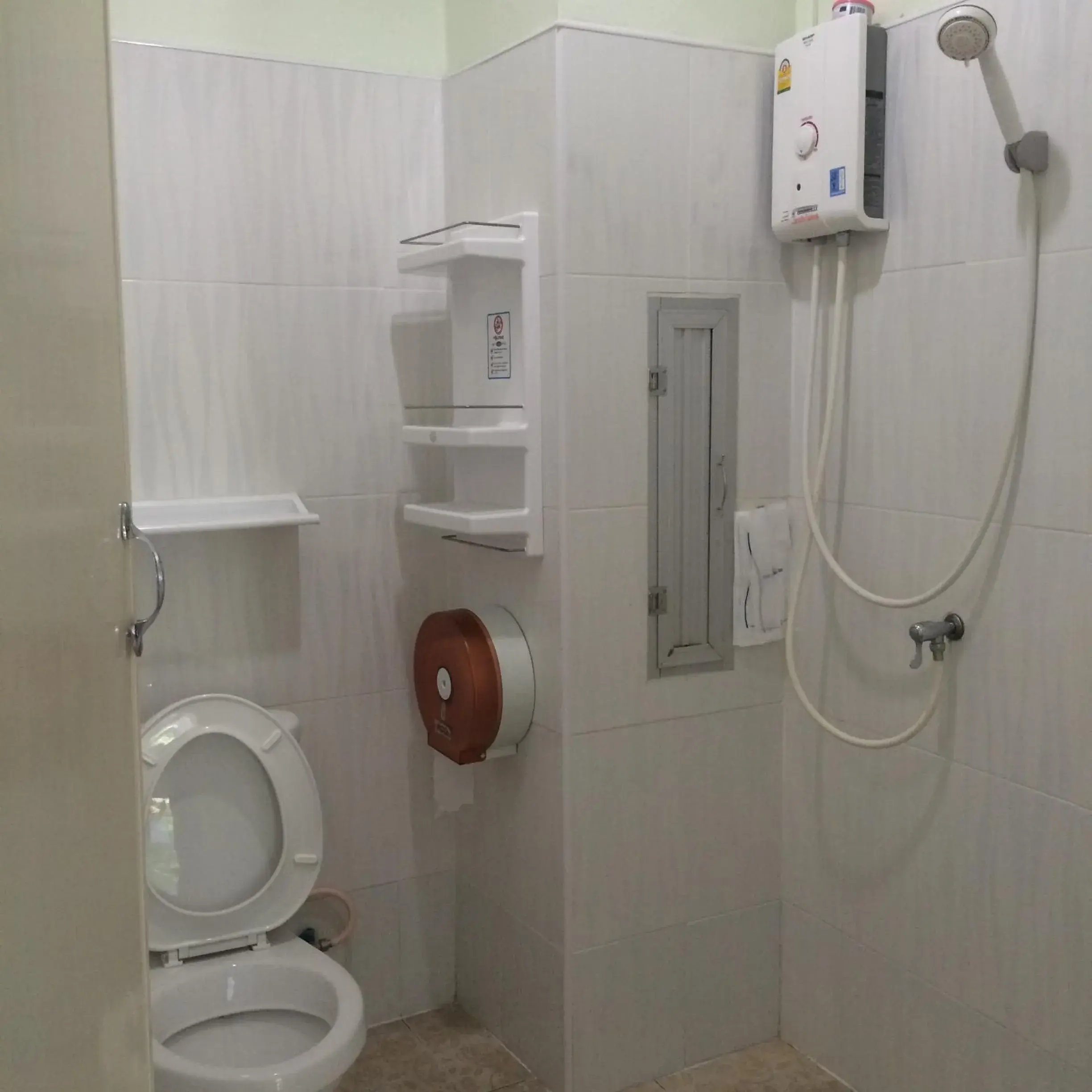 Shower in Papangkorn House Shower in Papangkorn House