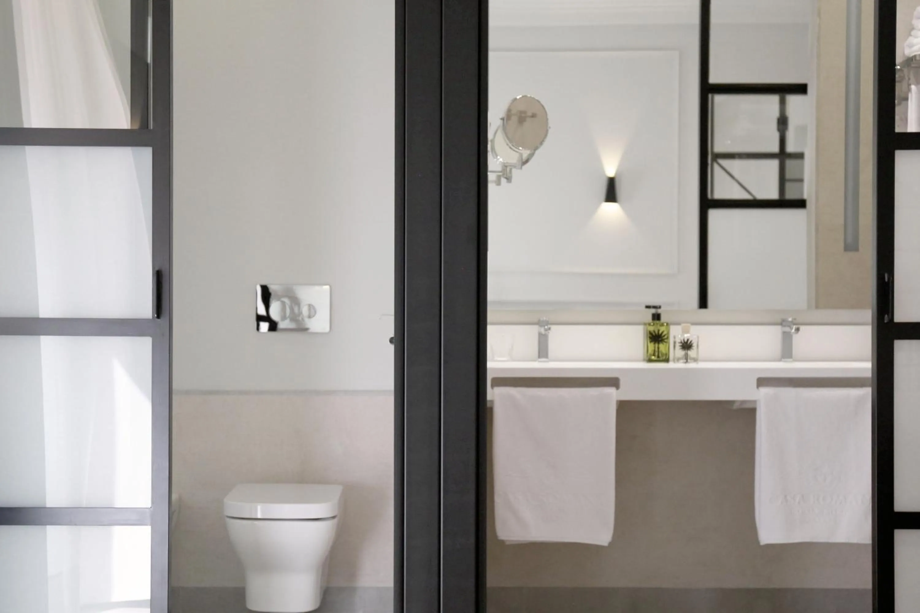 Toilet in Hotel Boutique Casa Romana Villa