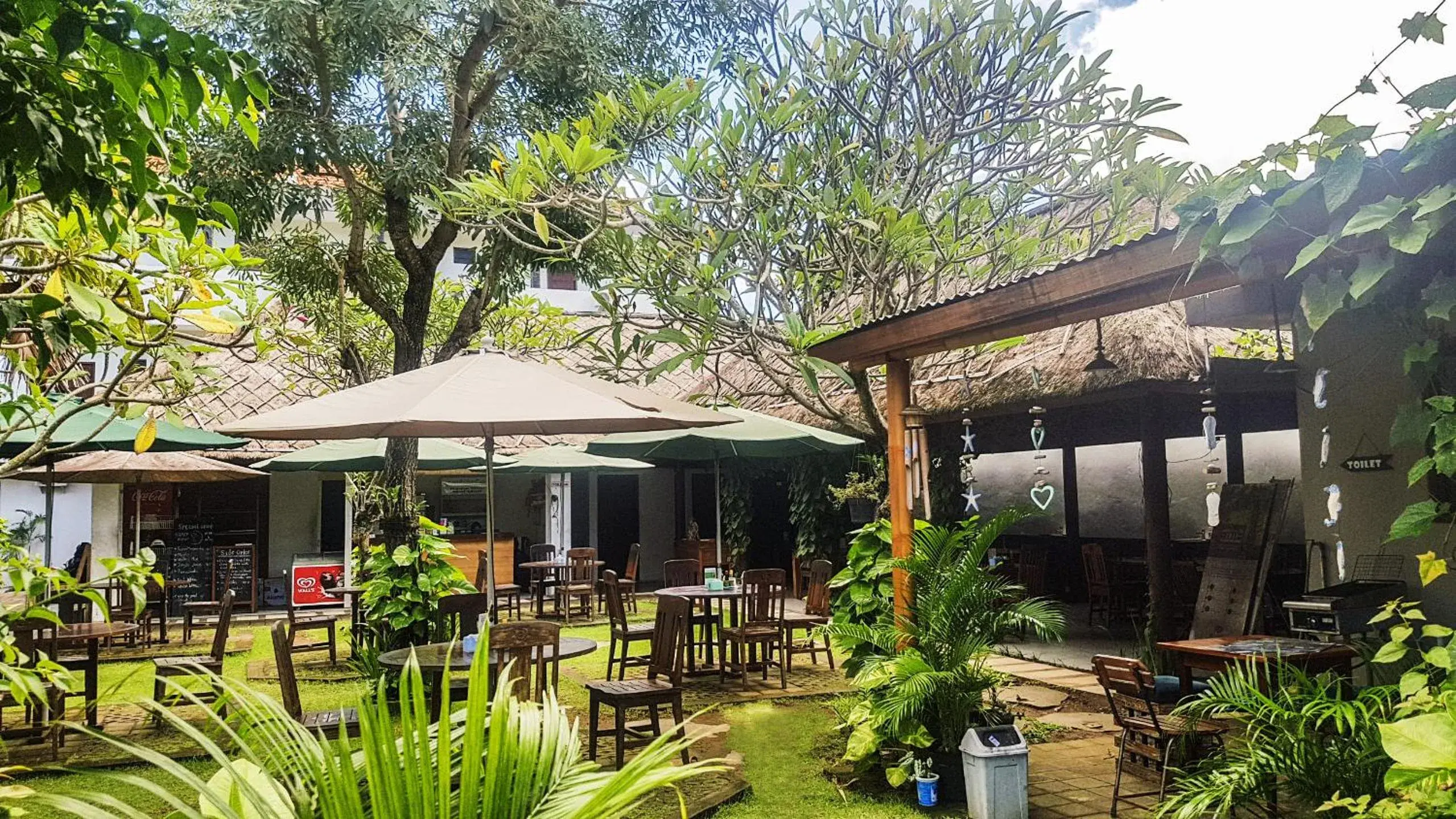 Restaurant/places to eat in Naturela Restaurant/places to eat in Naturela