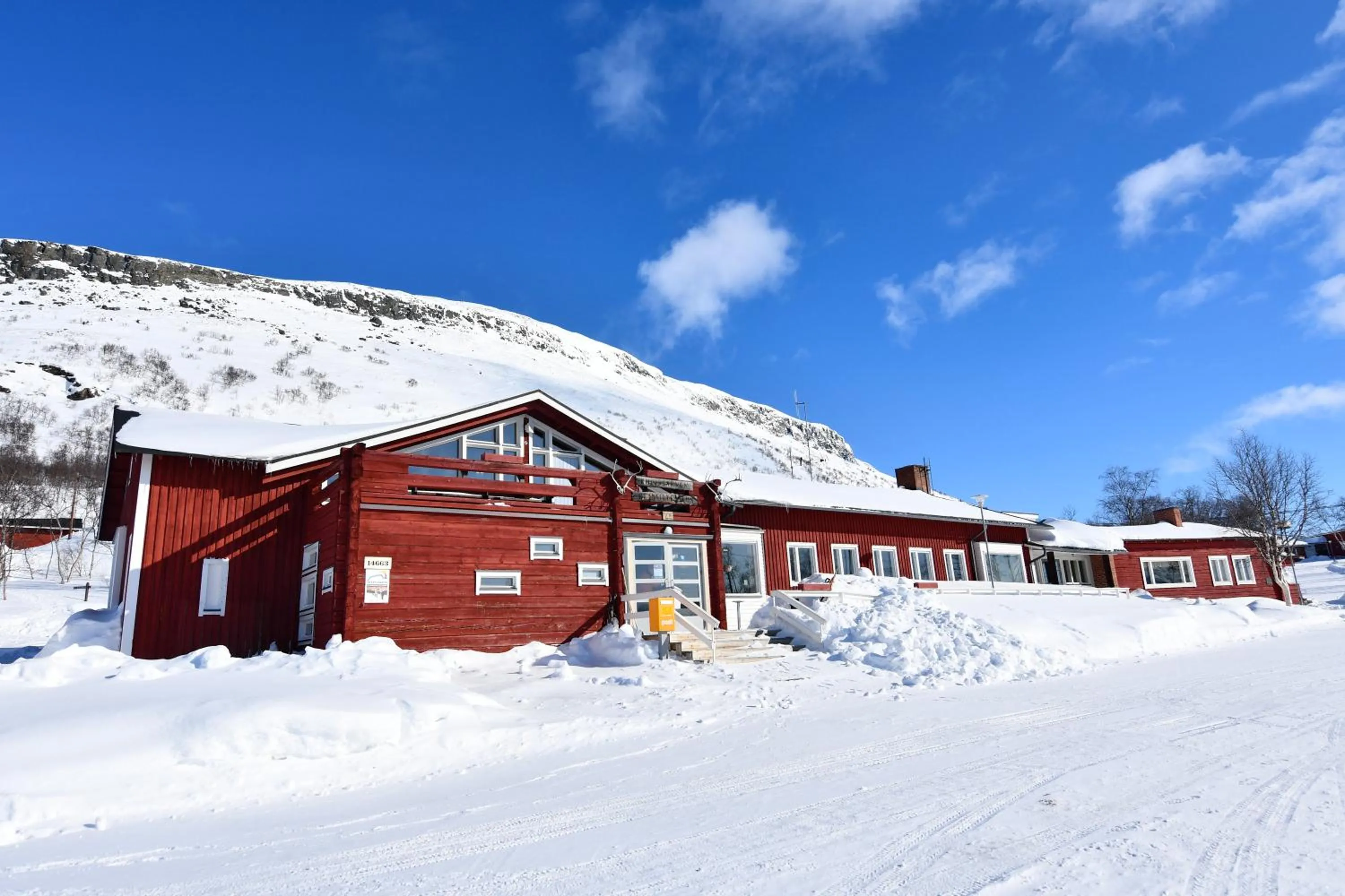 Kilpisjärven Retkeilykeskus Rooms