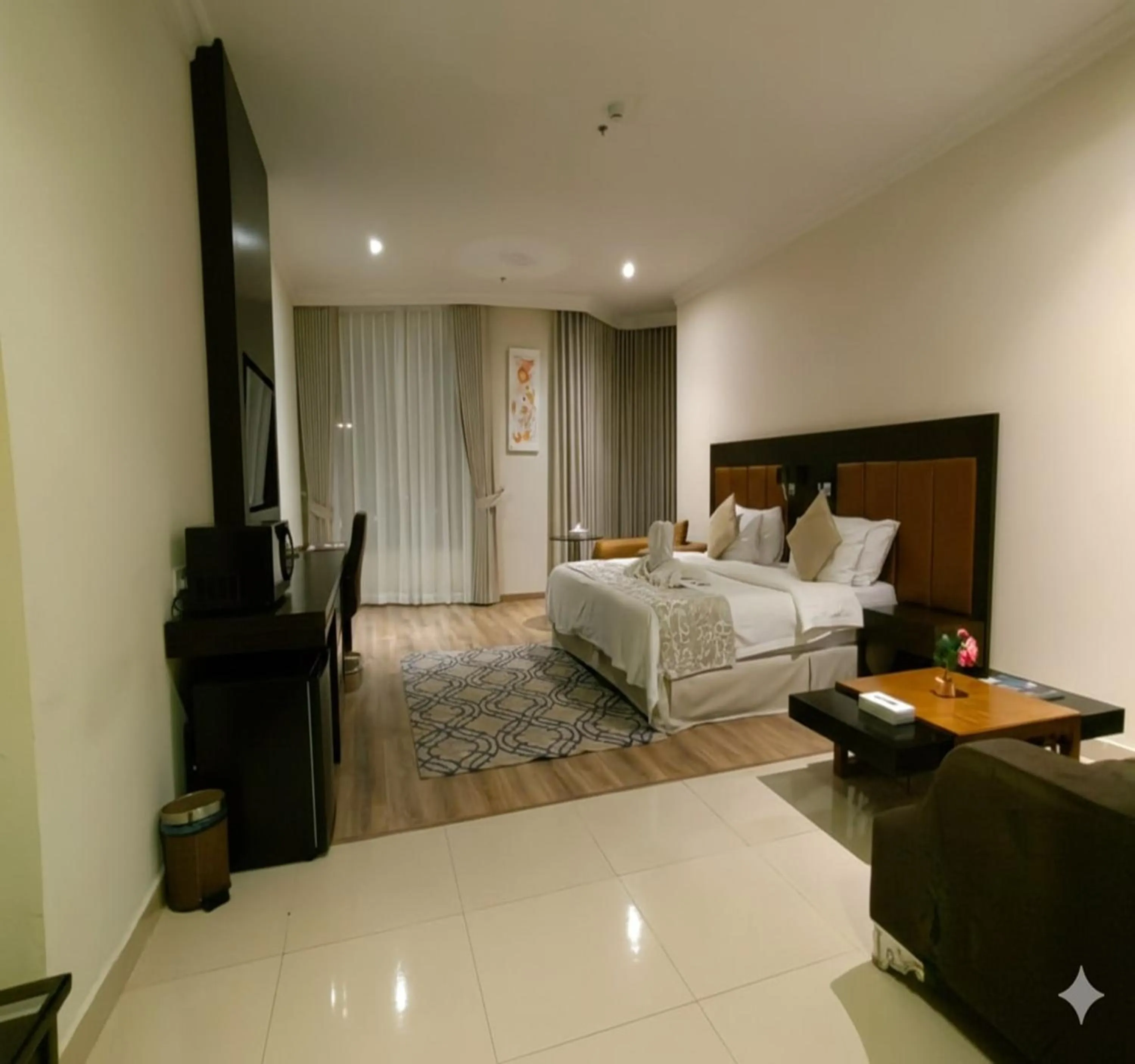 Photo of the whole room, Bed in Sunday Millennia Hotel