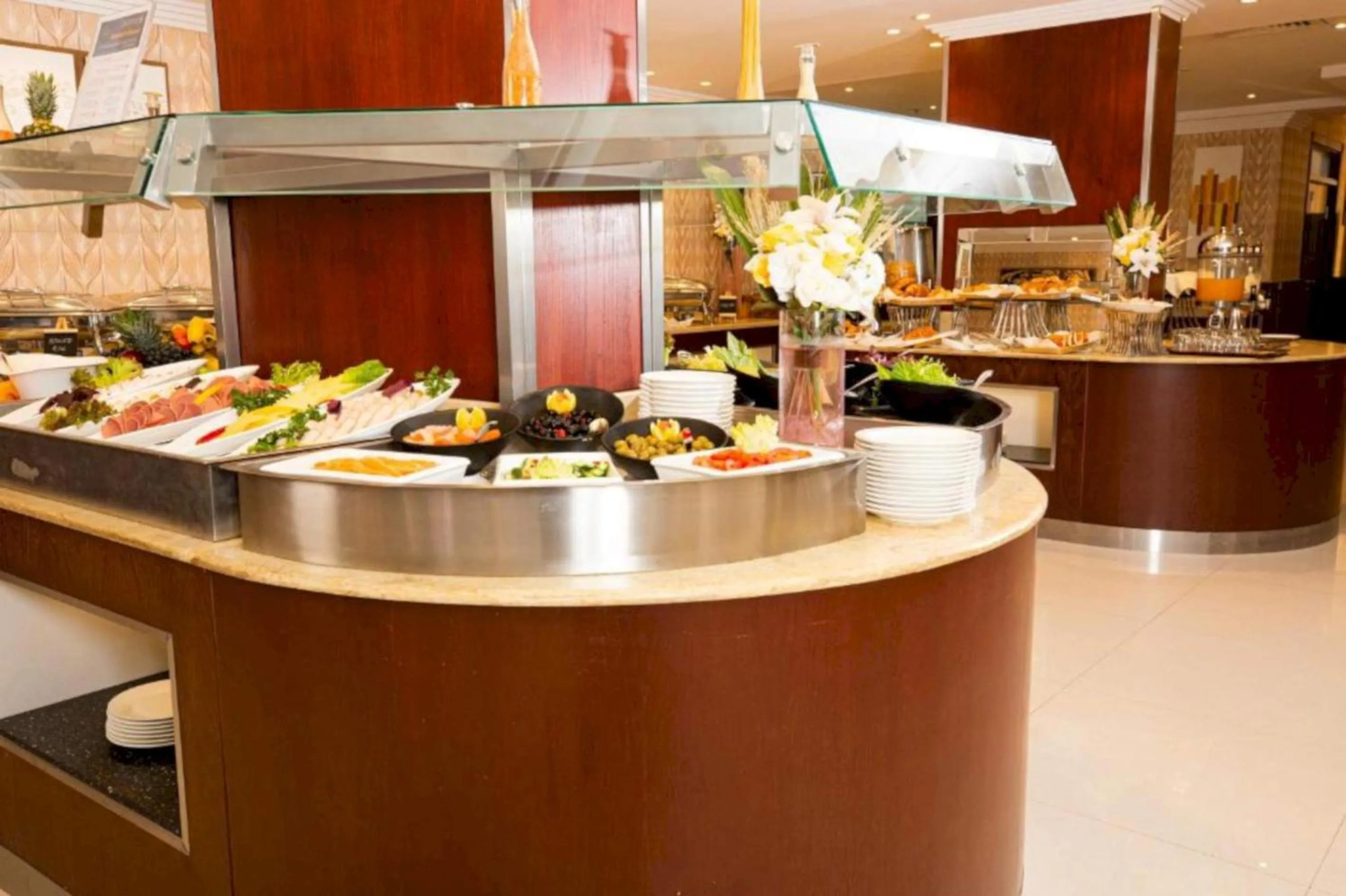 Food and drinks in Sunday Millennia Hotel