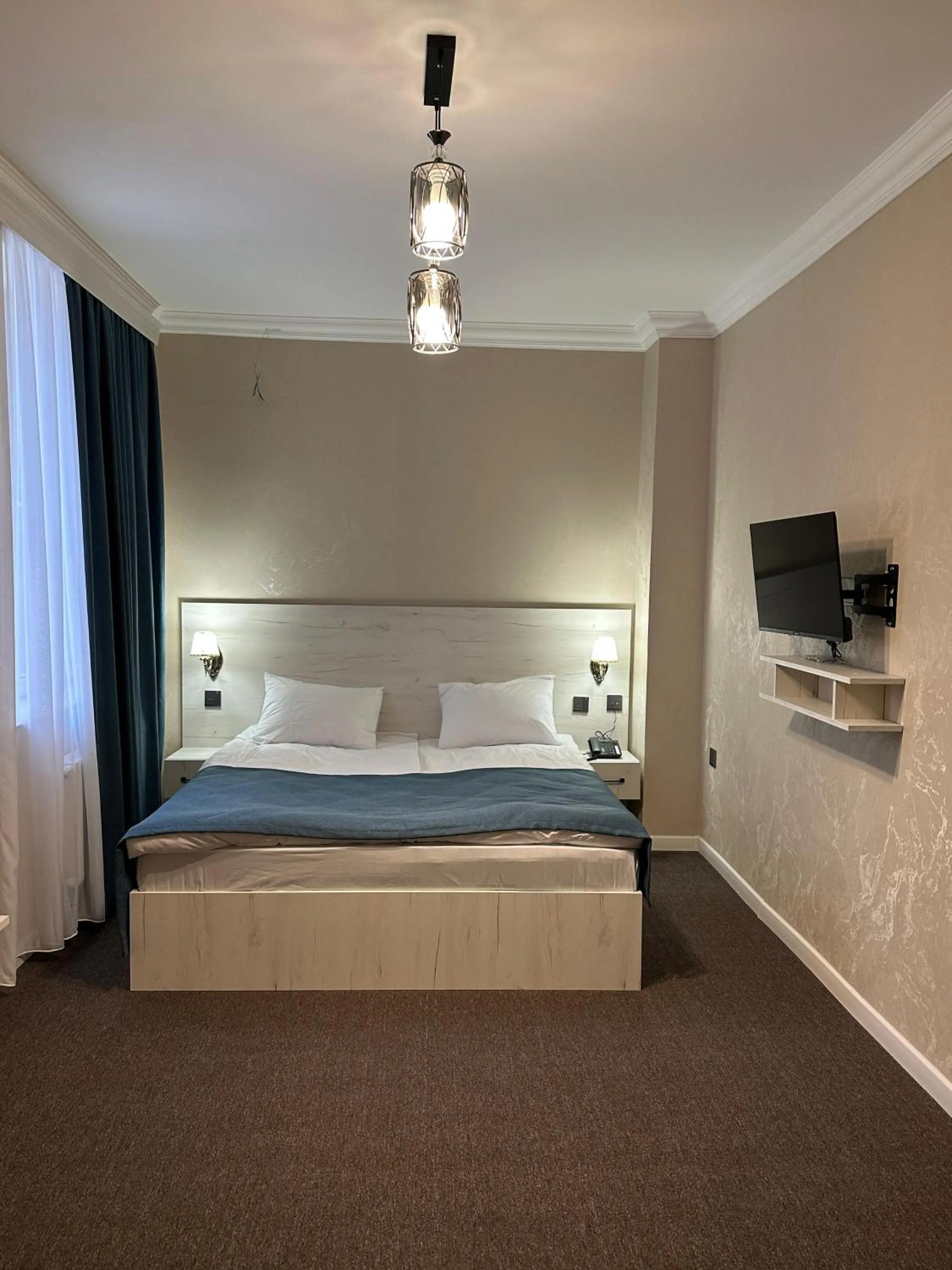 Bed in Nemi Museum Hotel Baku Nz