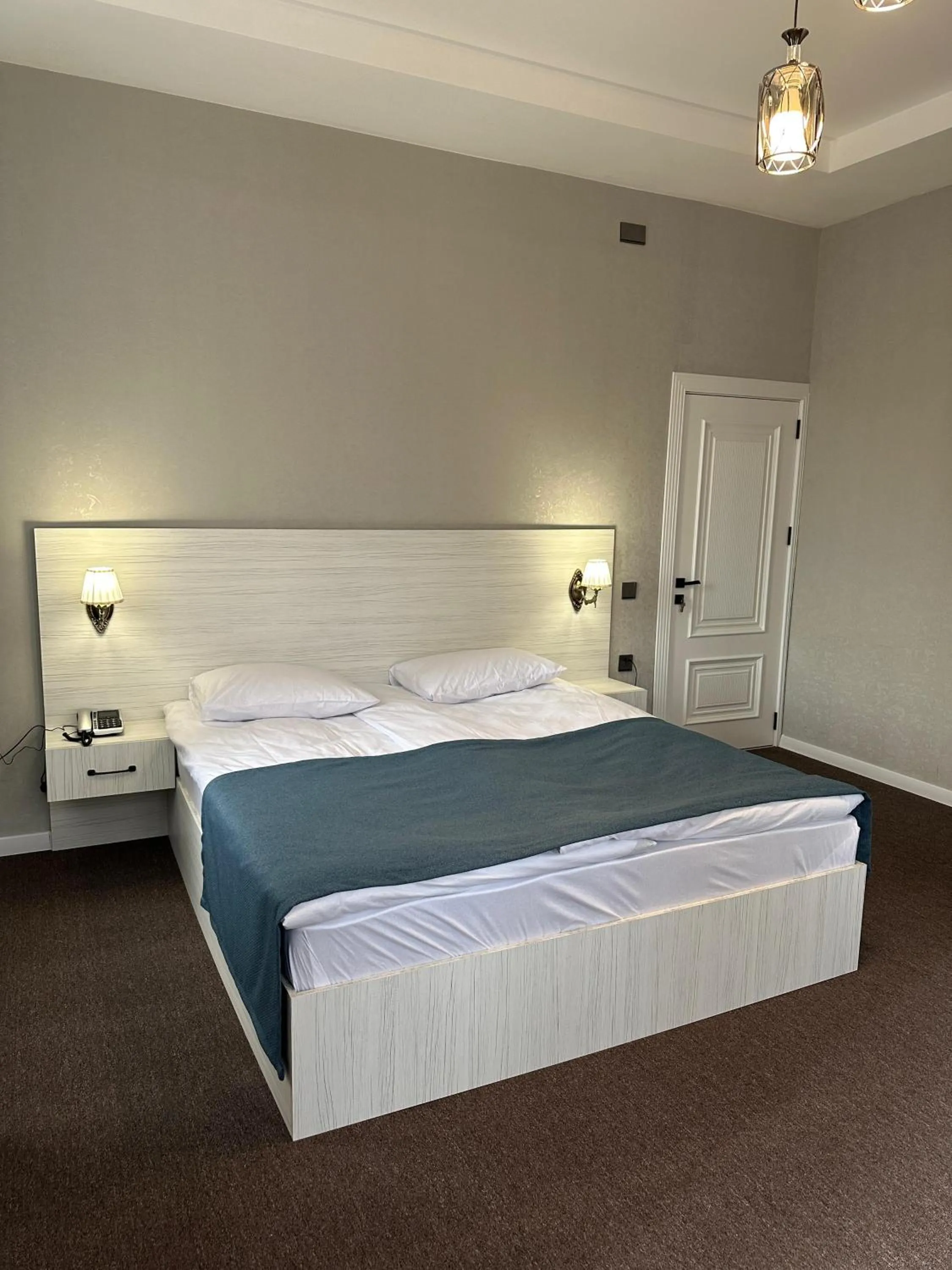 Bed in Nemi Museum Hotel Baku Nz