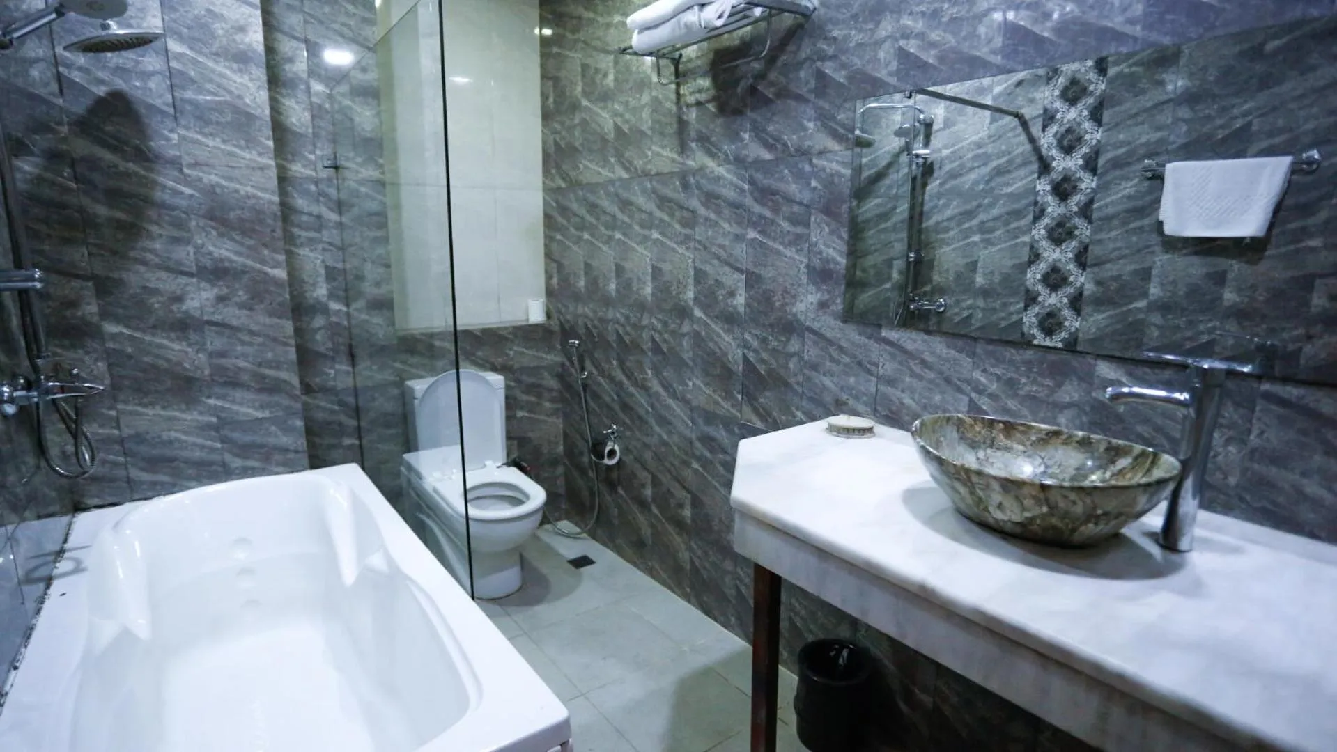 Toilet in Nemi Museum Hotel Baku Nz