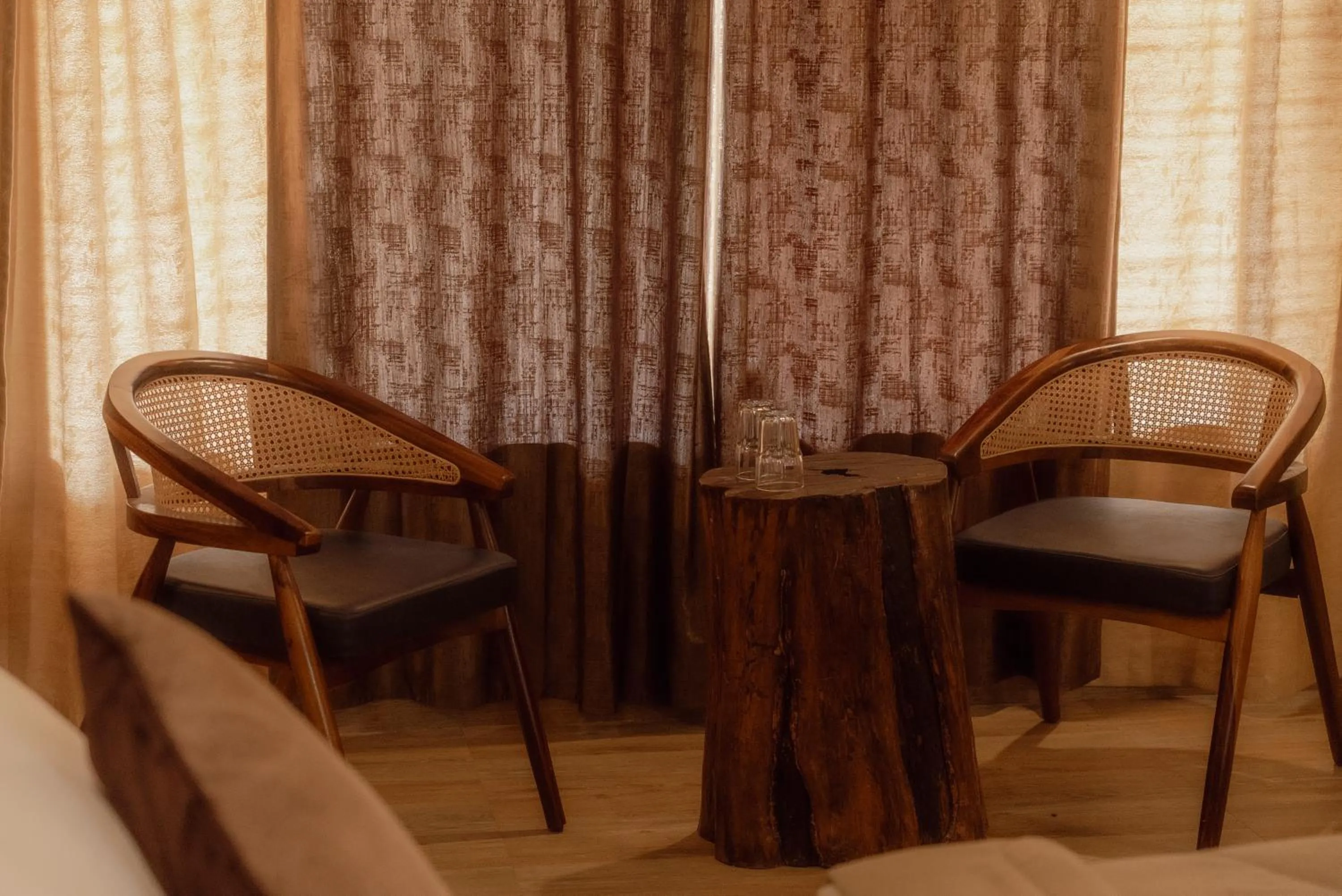 Seating area in Wild Woods Tiger Resort