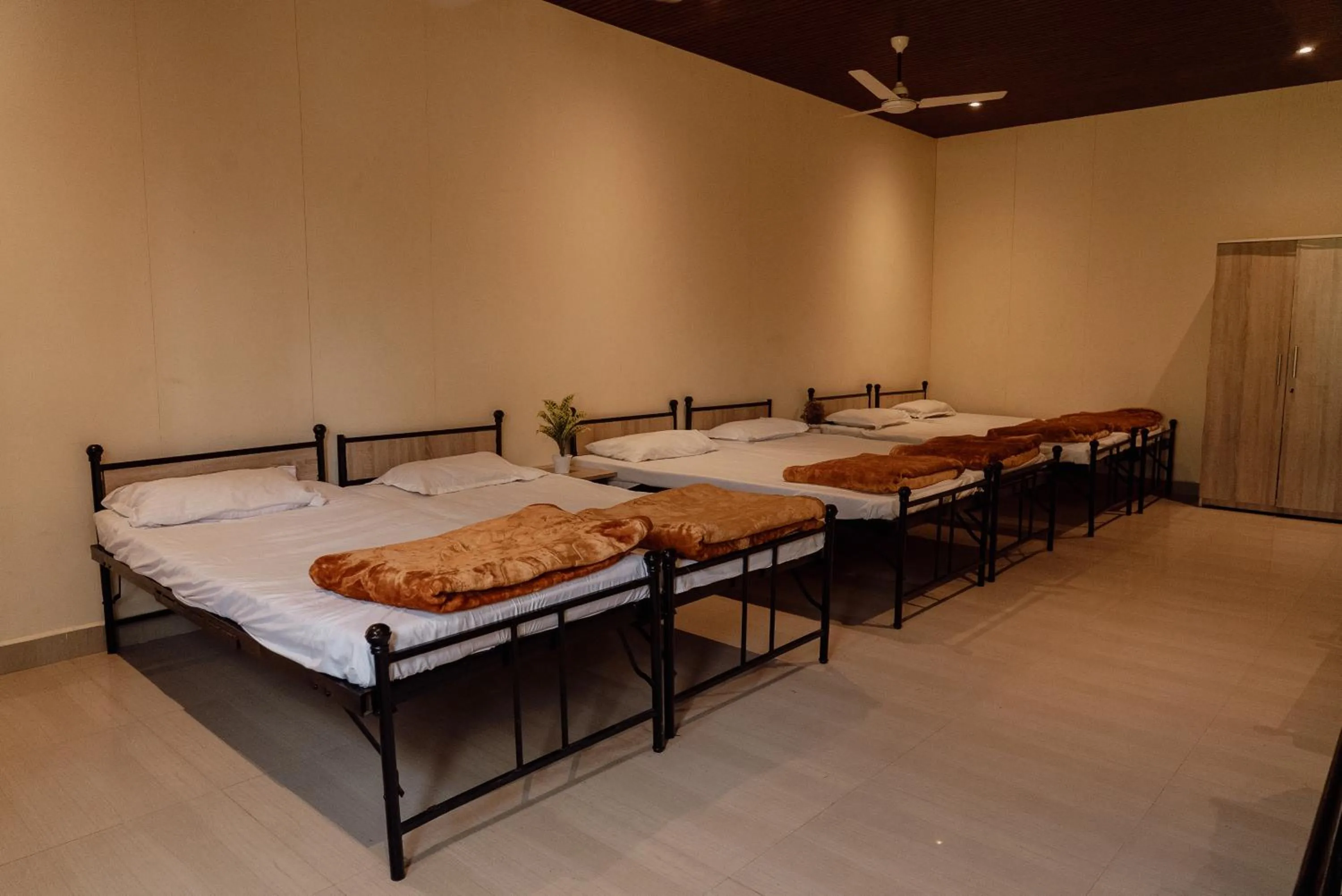 Bed in Wild Woods Tiger Resort