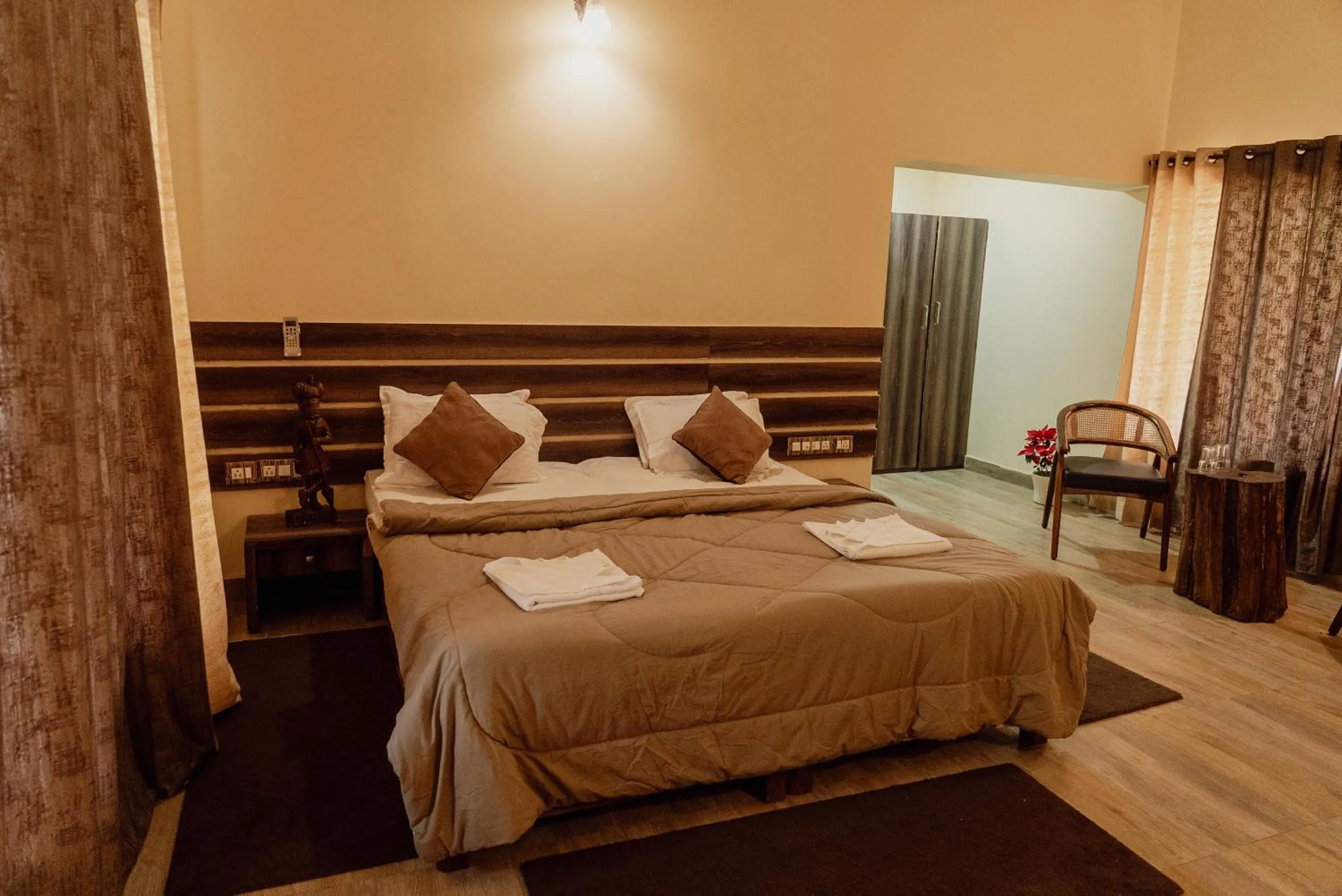 Bed in Wild Woods Tiger Resort