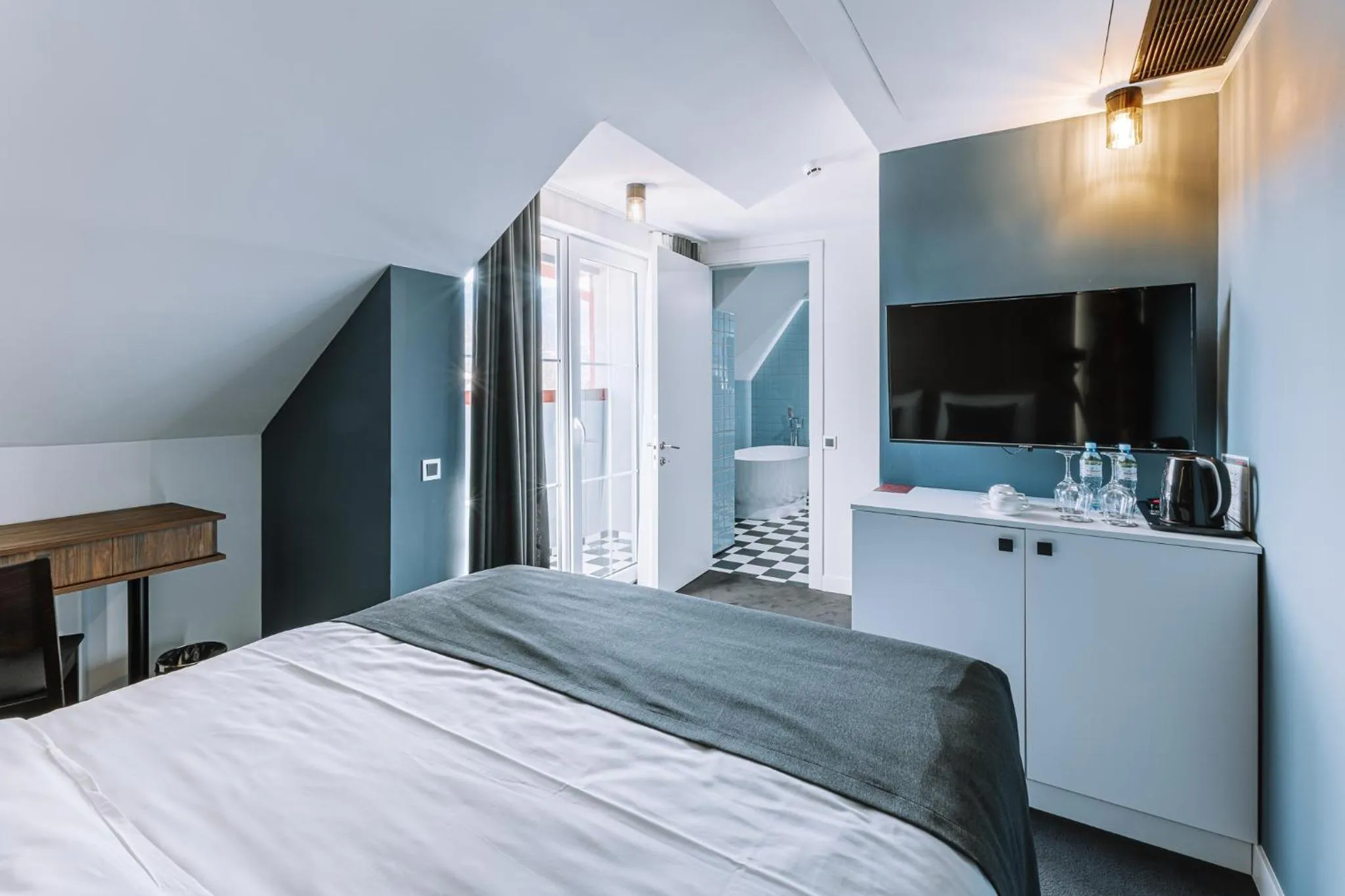 Bed in Hotel Twenties Tbilisi - Stay & Dine