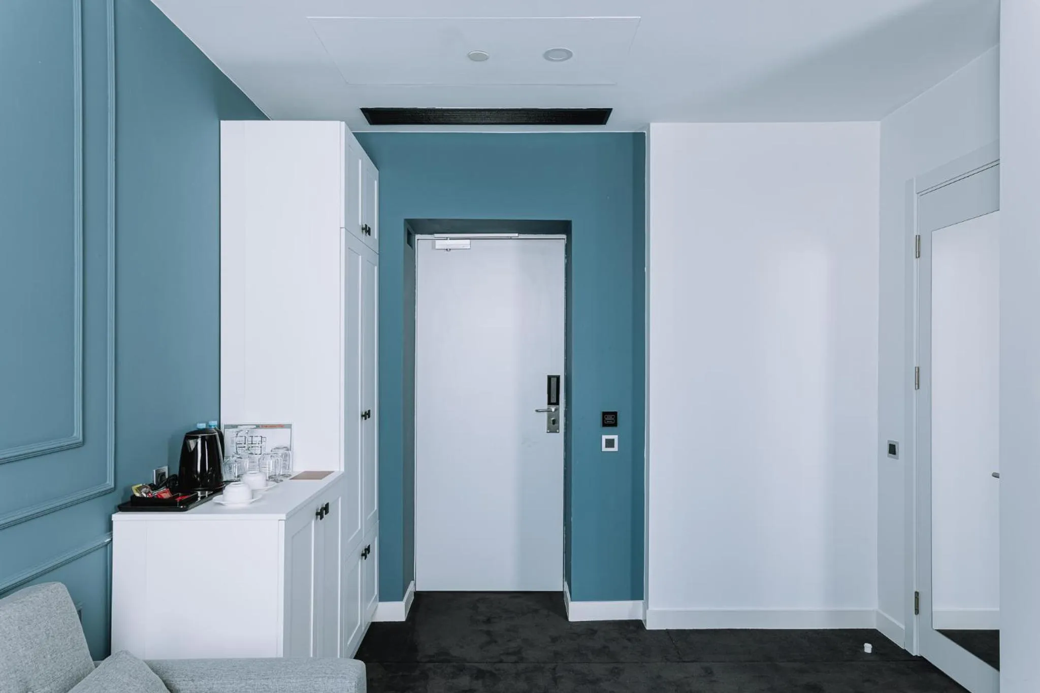 wardrobe in Hotel Twenties Tbilisi - Stay & Dine