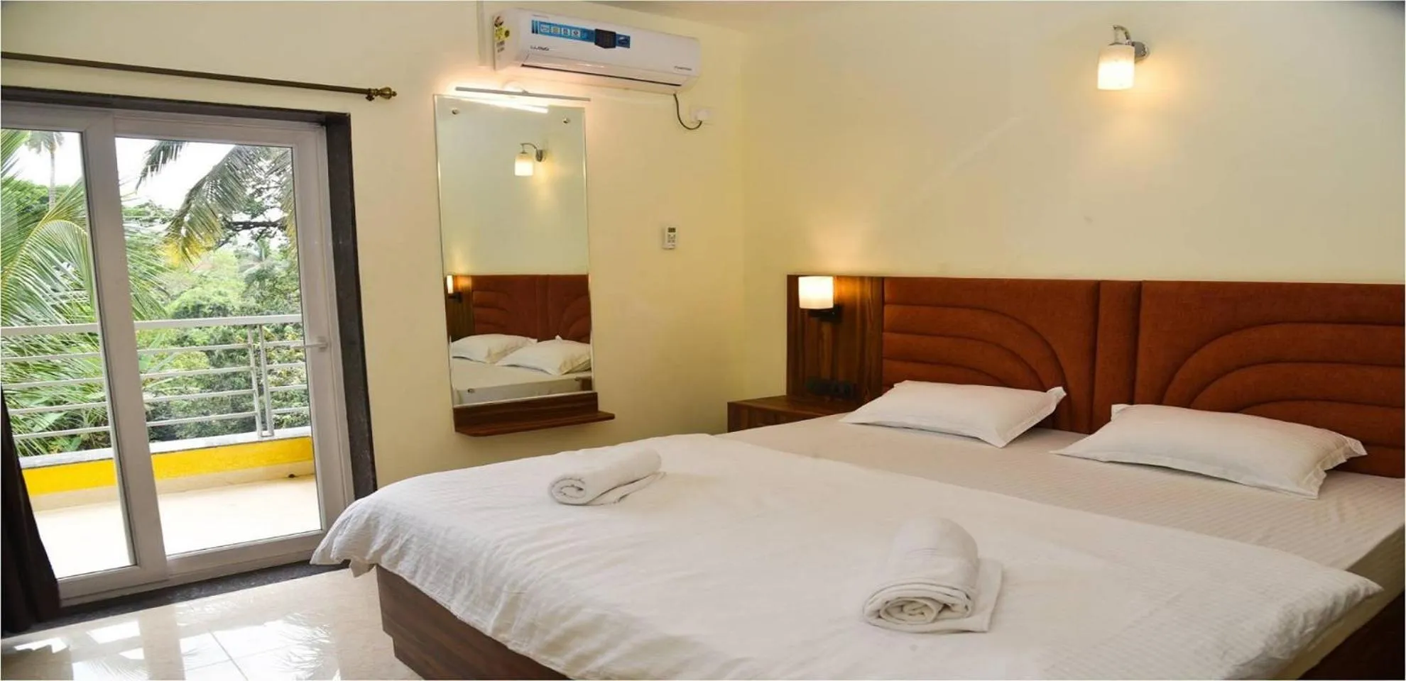 Bed in Eden Stay - Goa