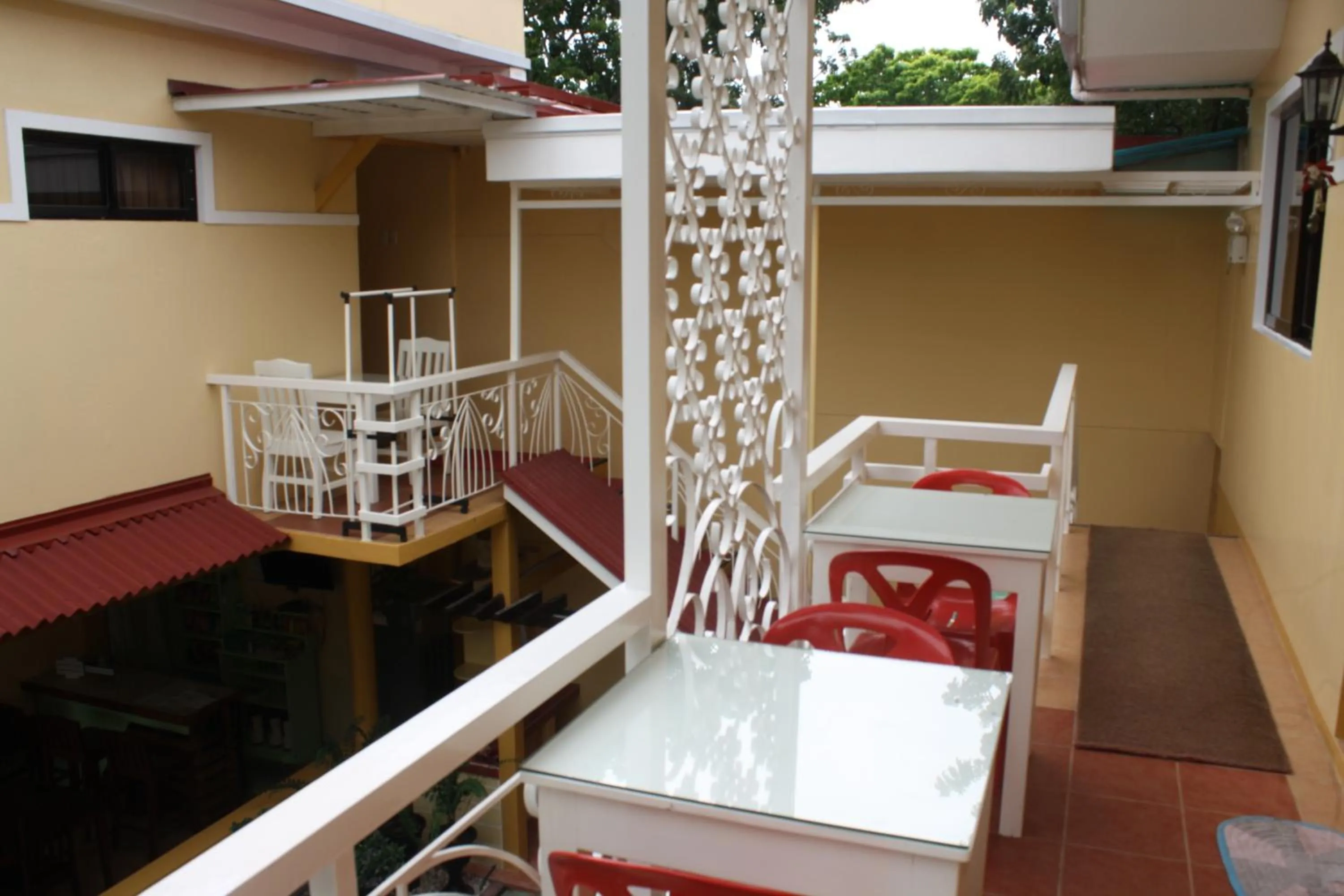 Property building in Oslob Malonzo Pension House