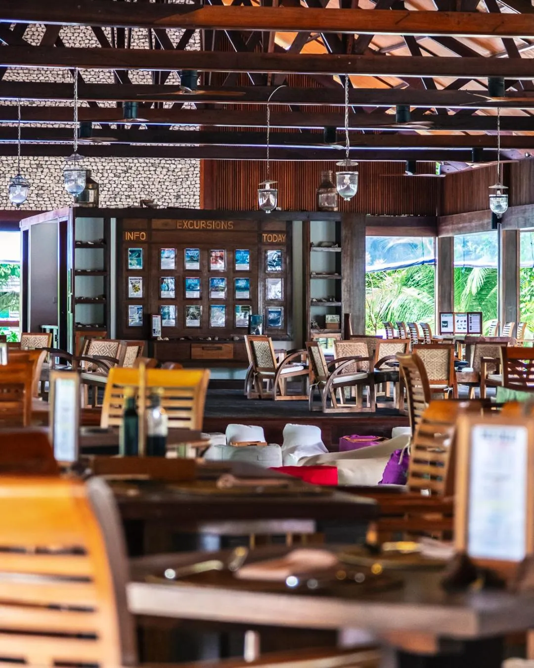 Restaurant/places to eat in The Barefoot Eco Hotel