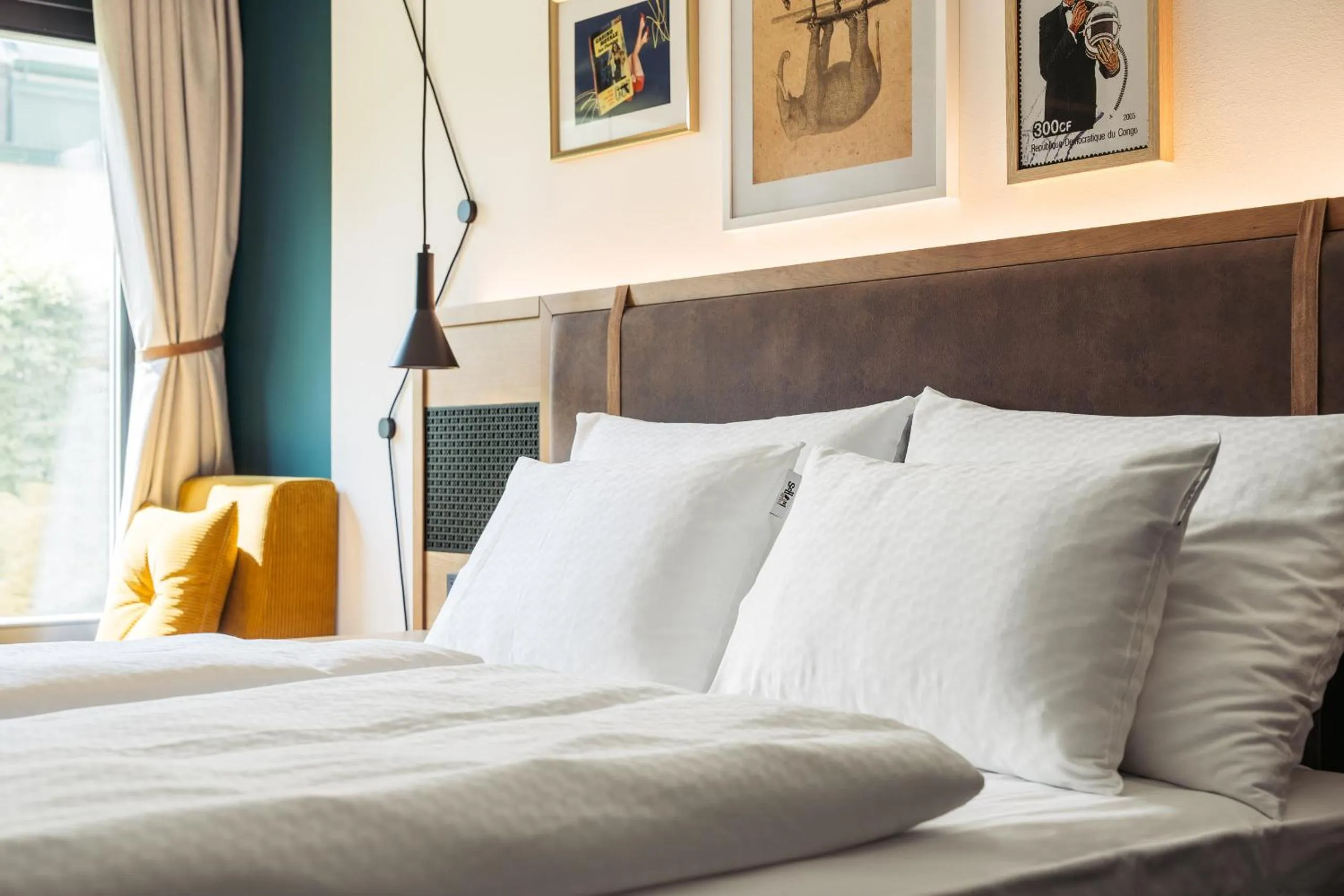 Photo of the whole room, Bed in Hotel Schani UNO City