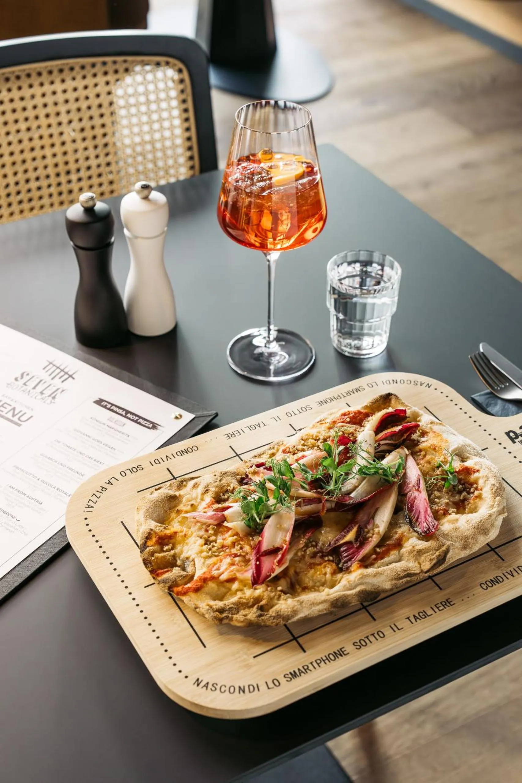 Restaurant/places to eat in Hotel Schani UNO City