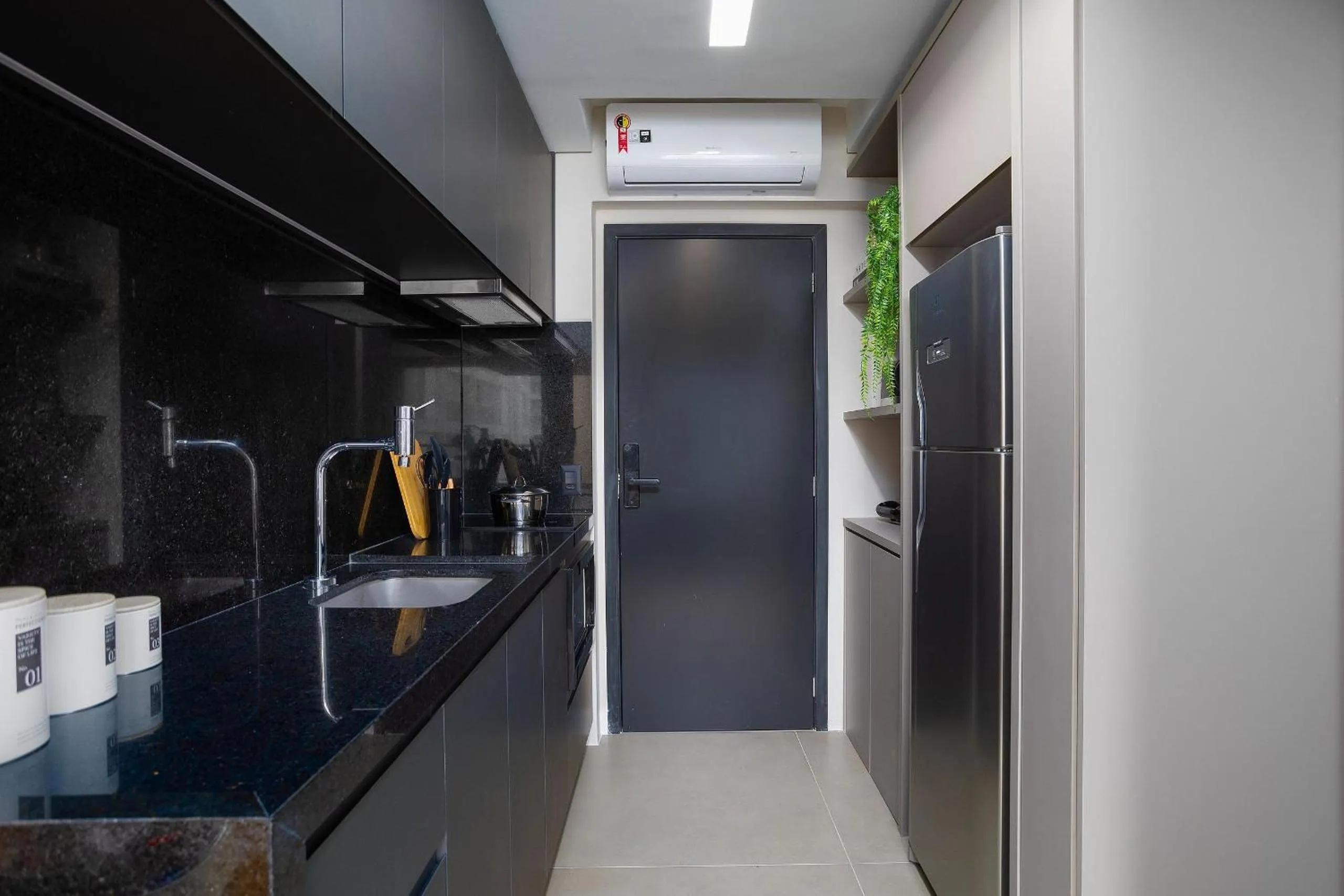 Kitchen or kitchenette in Hit Itaim