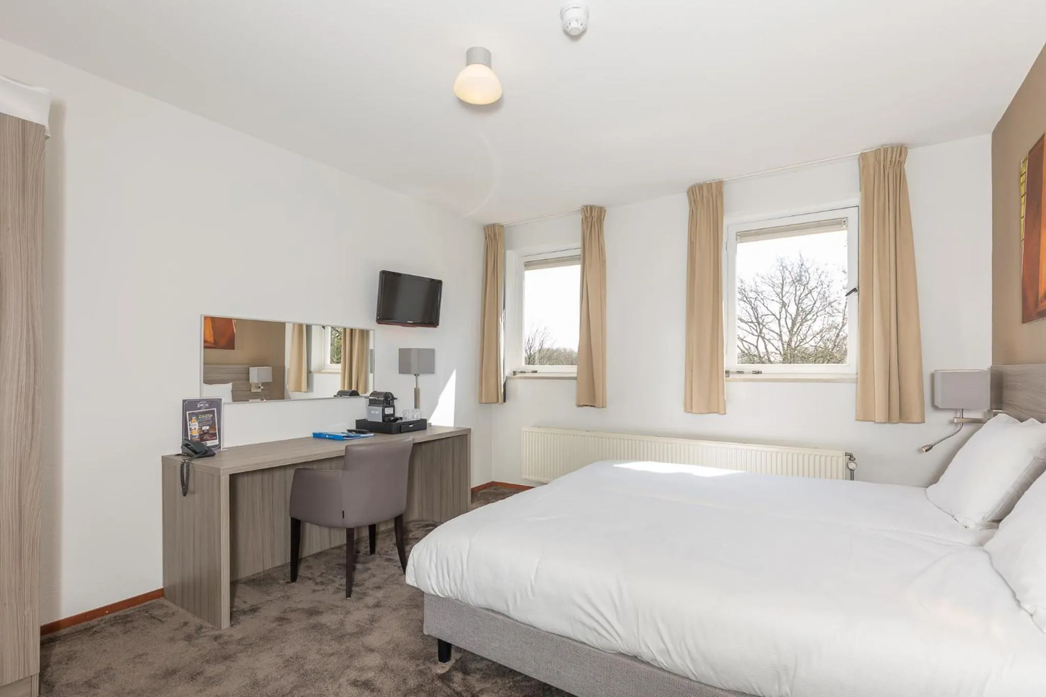 Bedroom, Bed in Fletcher Kloosterhotel Willibrordhaeghe