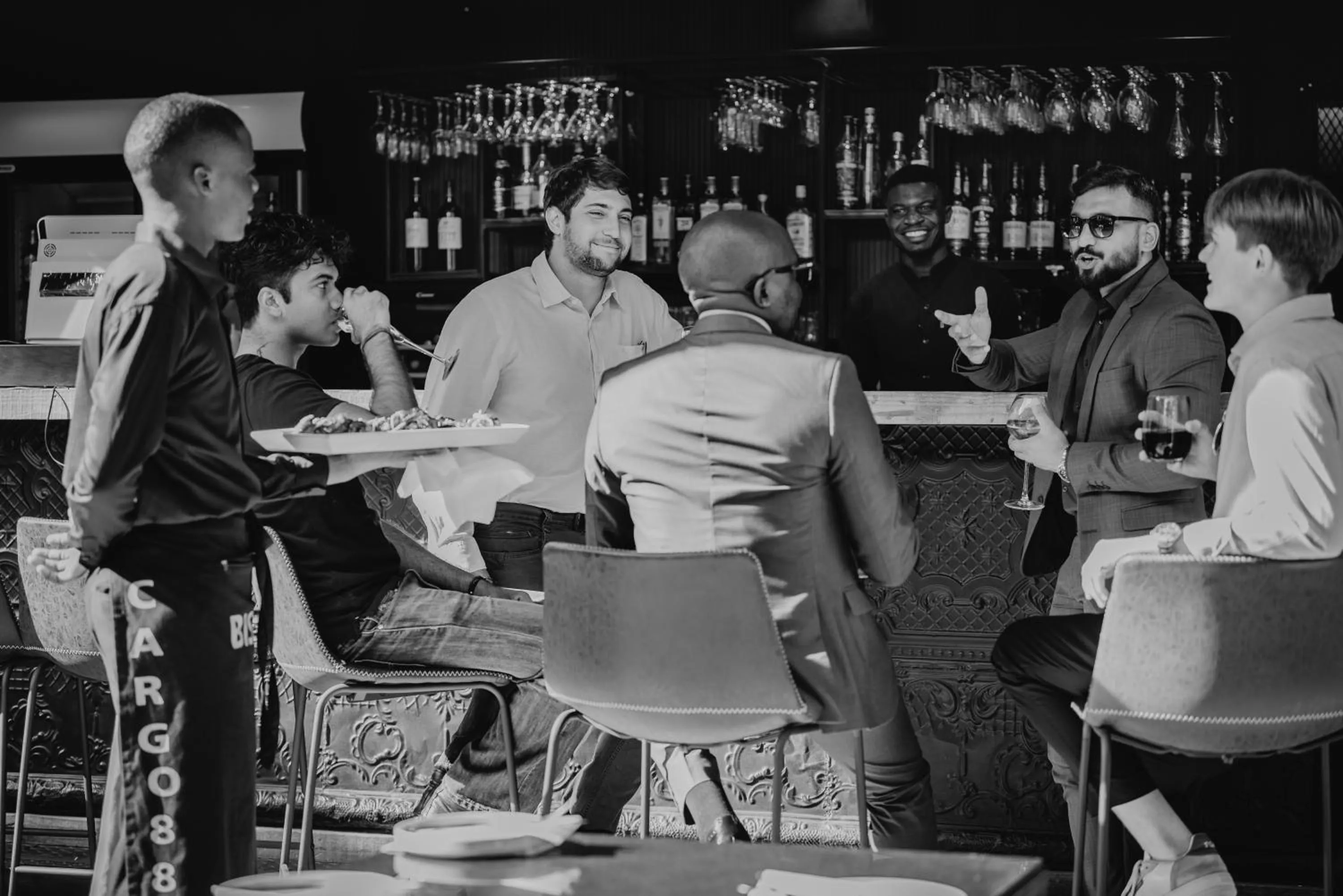 Restaurant/places to eat in Cargo88 Hotel