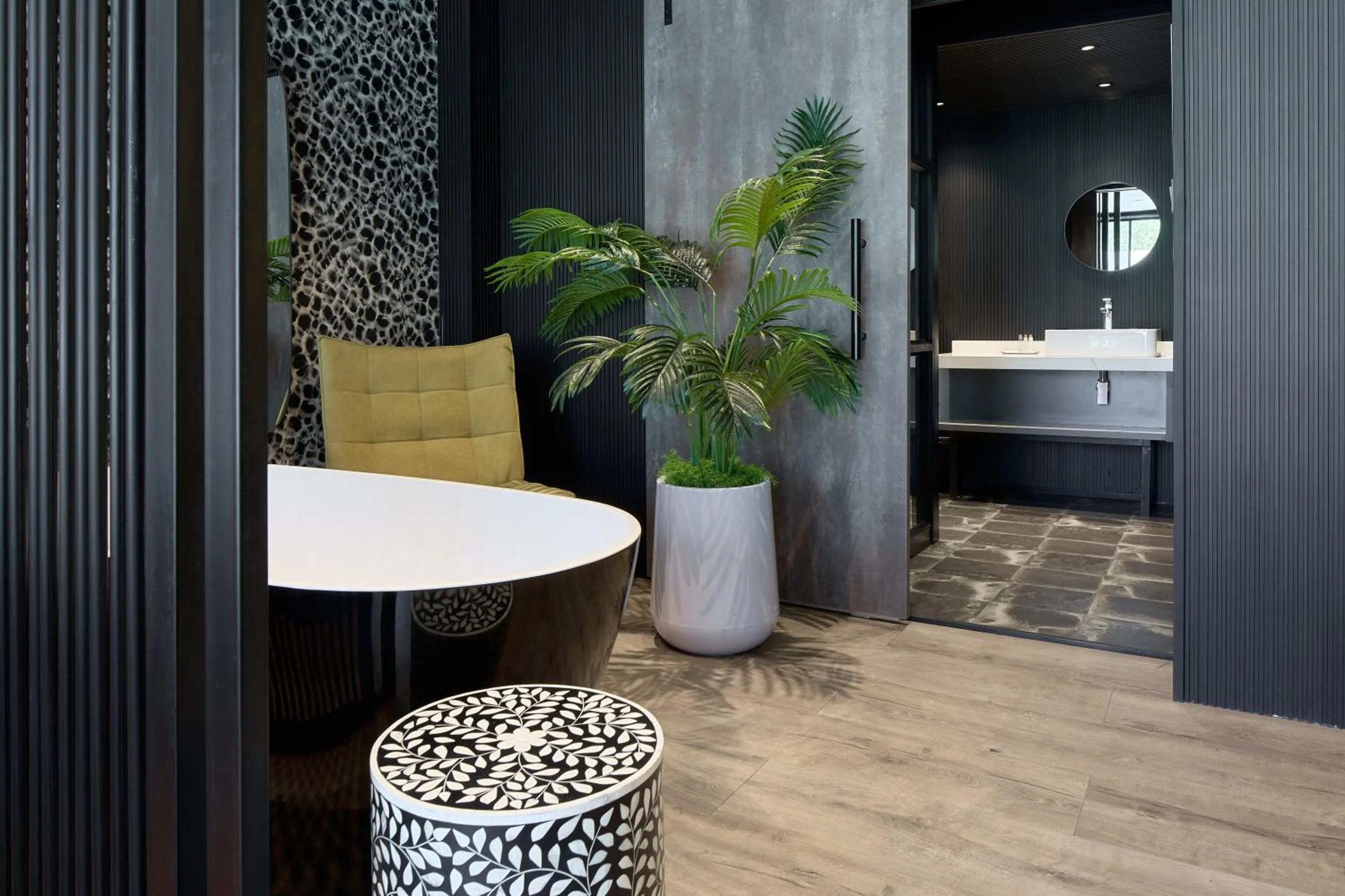 Bathroom in Cargo88 Hotel