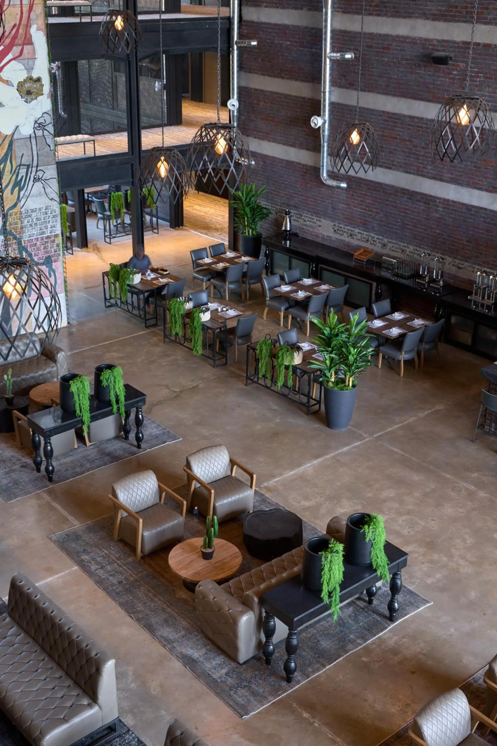 Restaurant/places to eat in Cargo88 Hotel