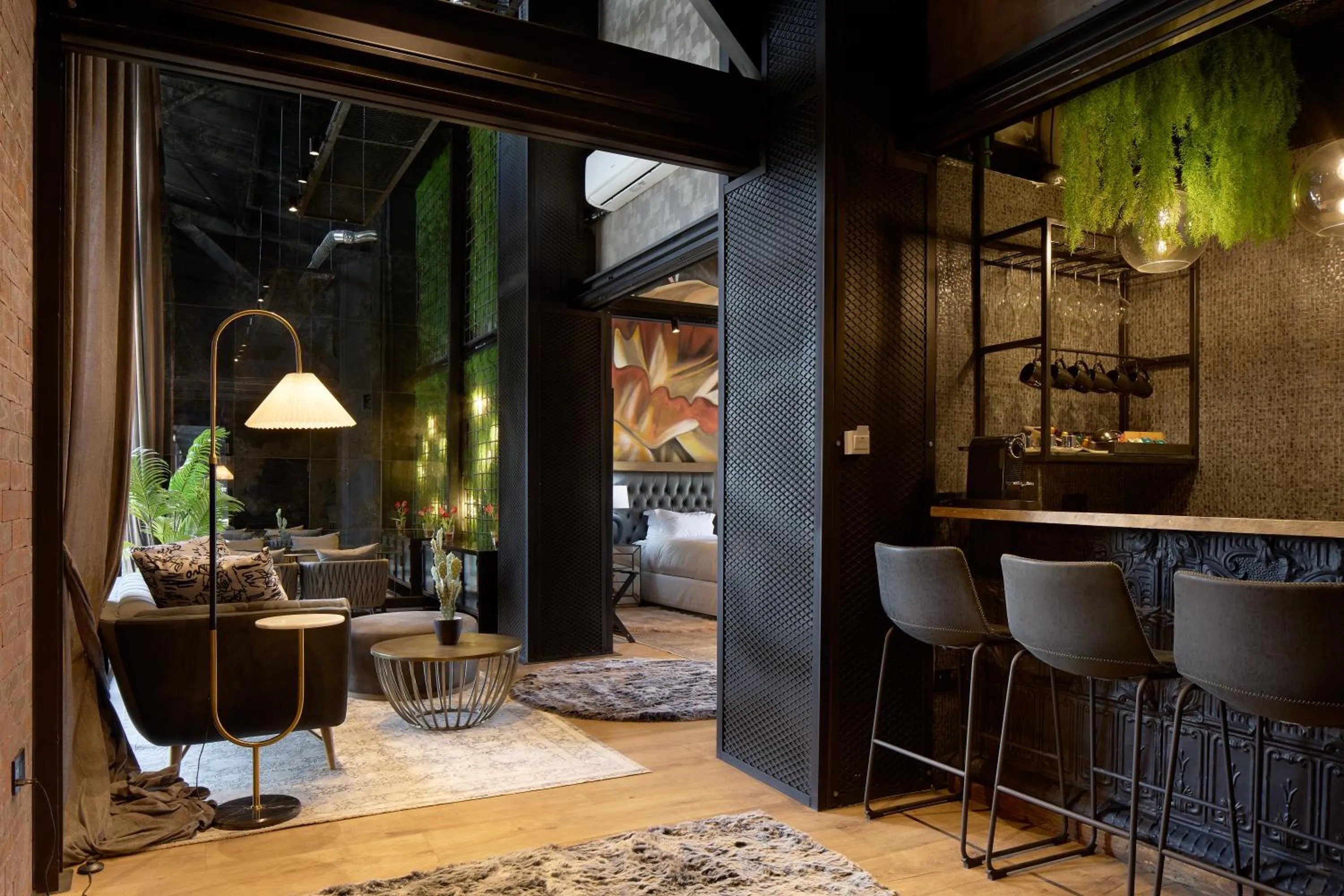 Living room in Cargo88 Hotel