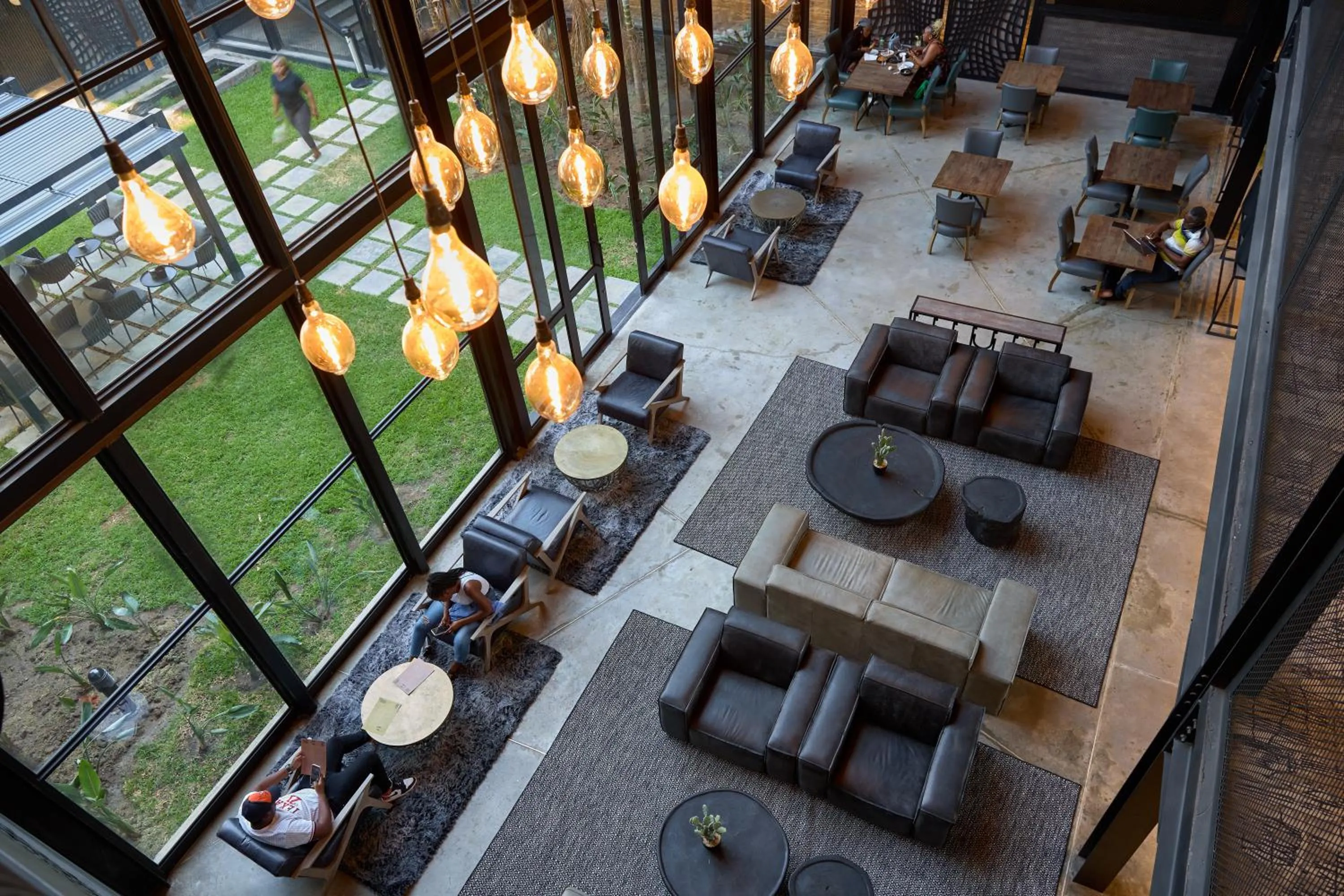 Restaurant/places to eat in Cargo88 Hotel