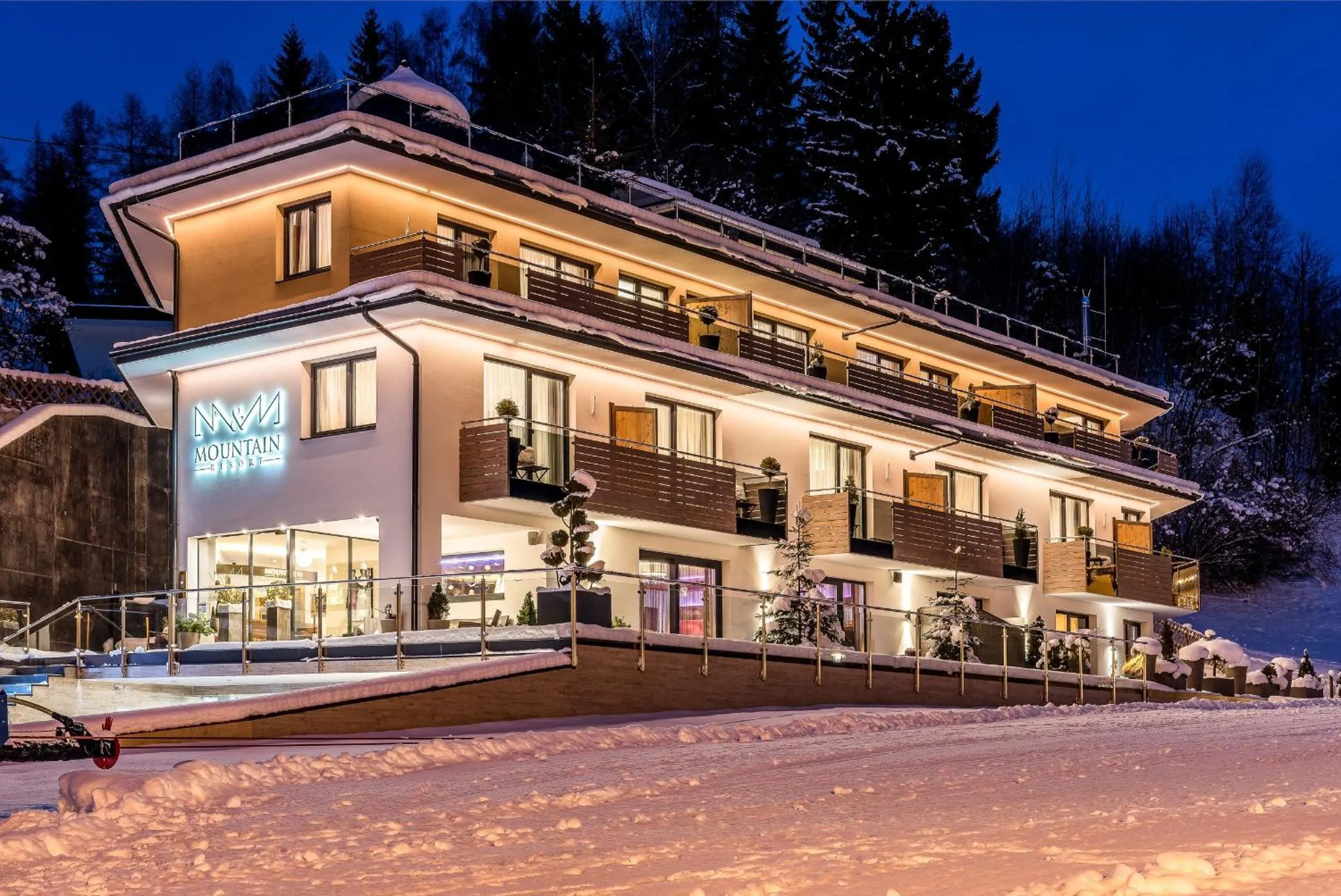 Facade/entrance in Mountain Resort M&M