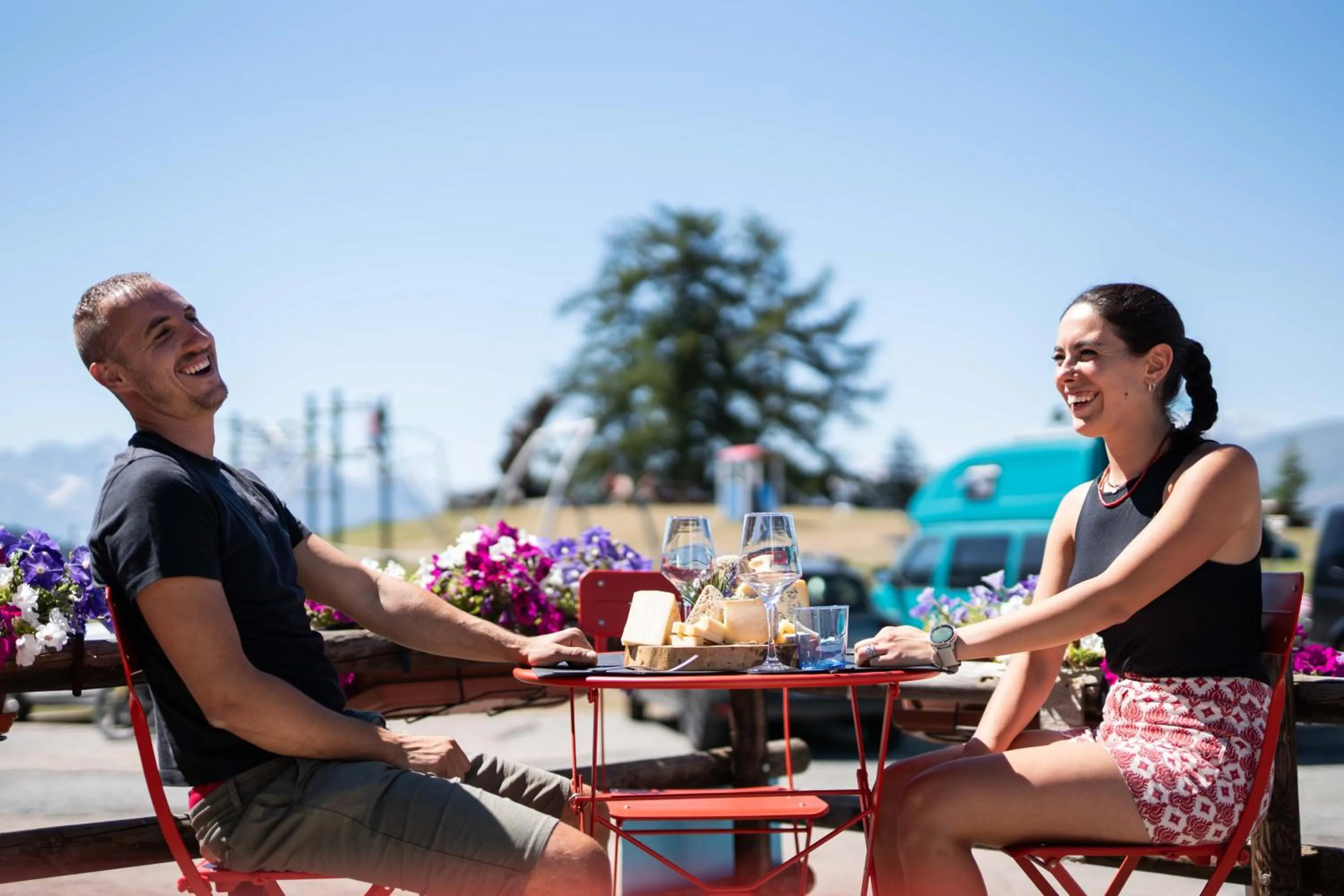 Restaurant/places to eat in CHALET DES ALPES