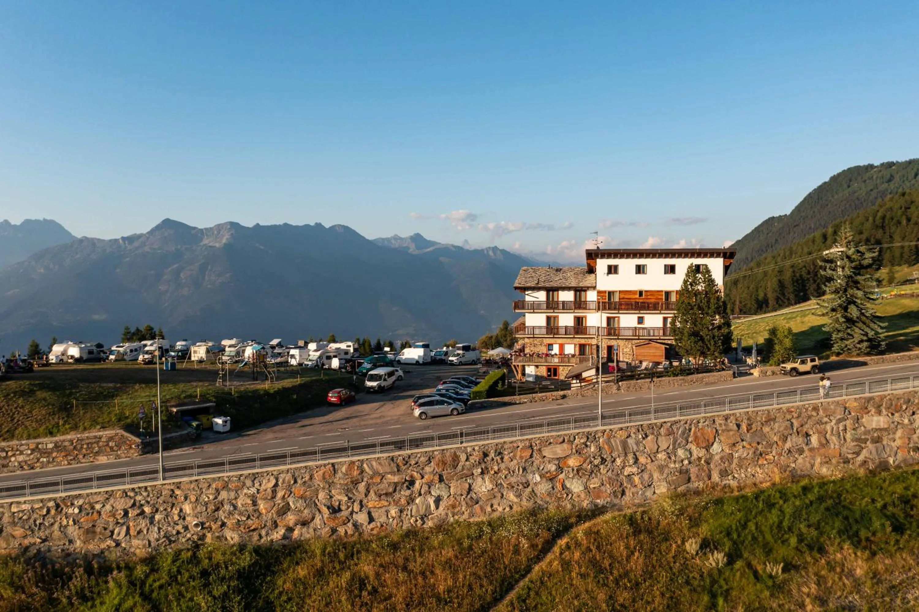 Property building in CHALET DES ALPES