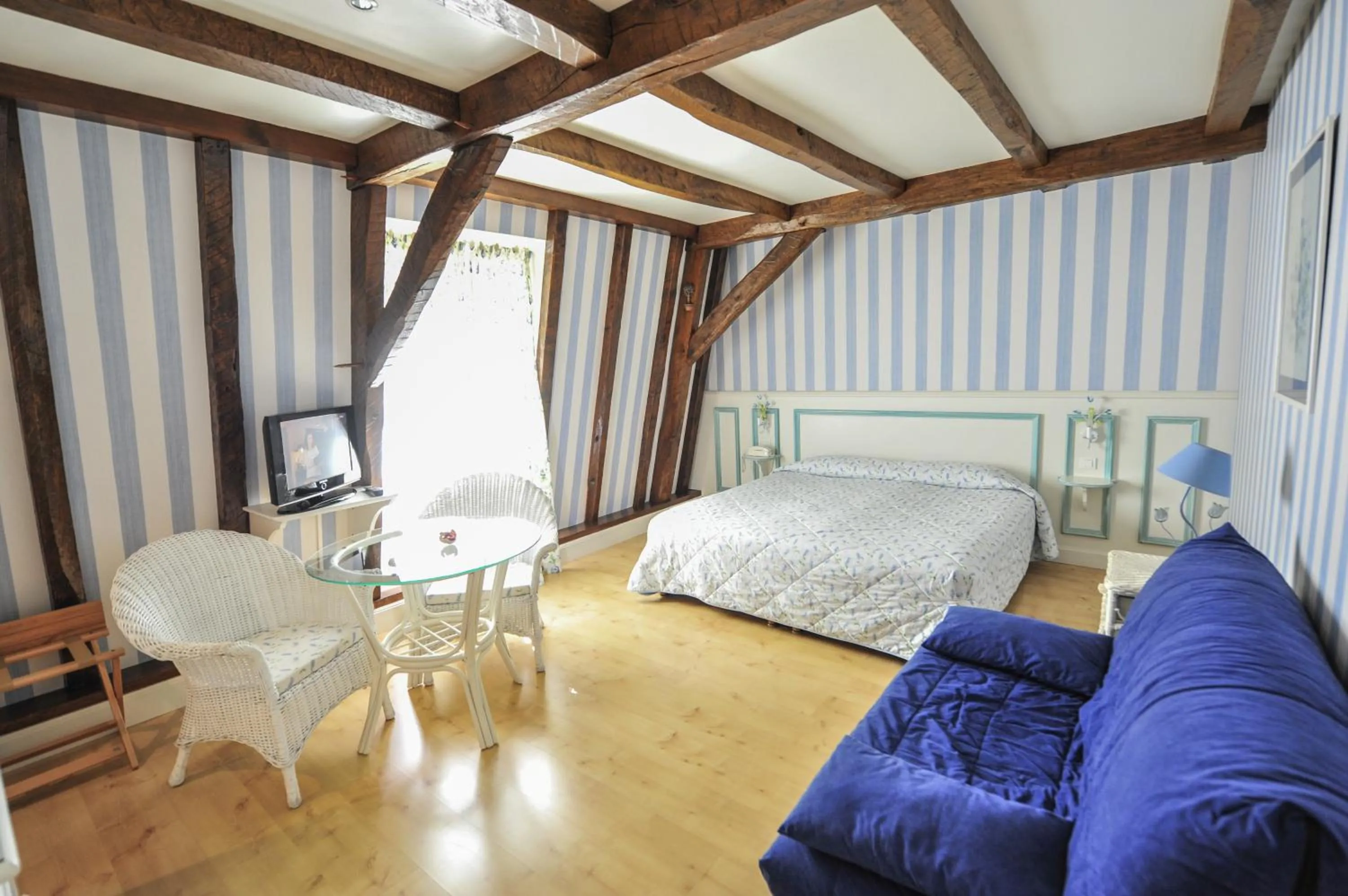 Bedroom, Bed in Villa Ric