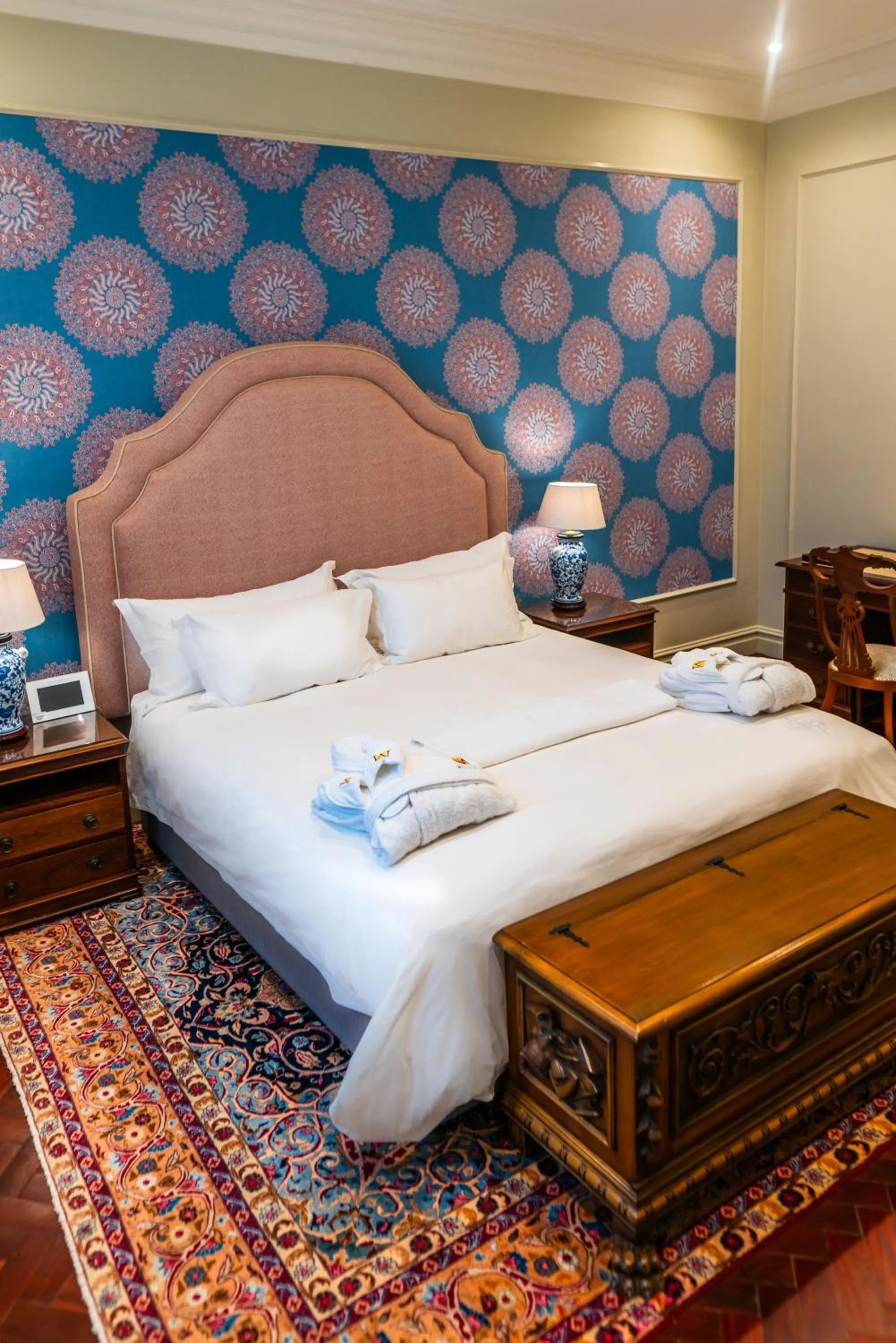 Bed in The Monarch Hotel