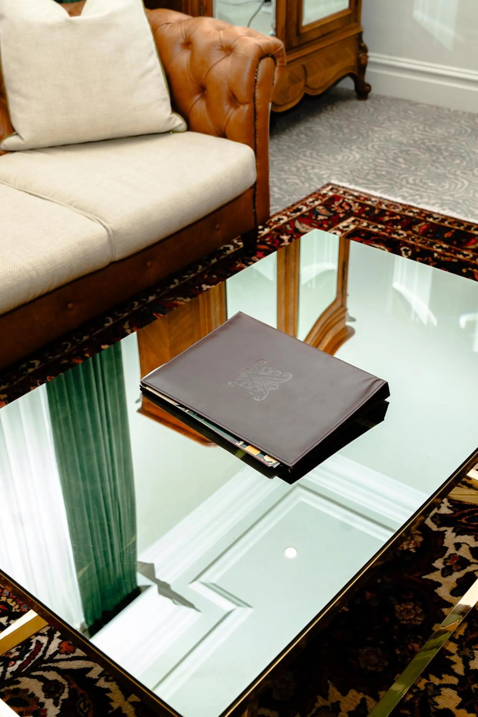 Living room in The Monarch Hotel