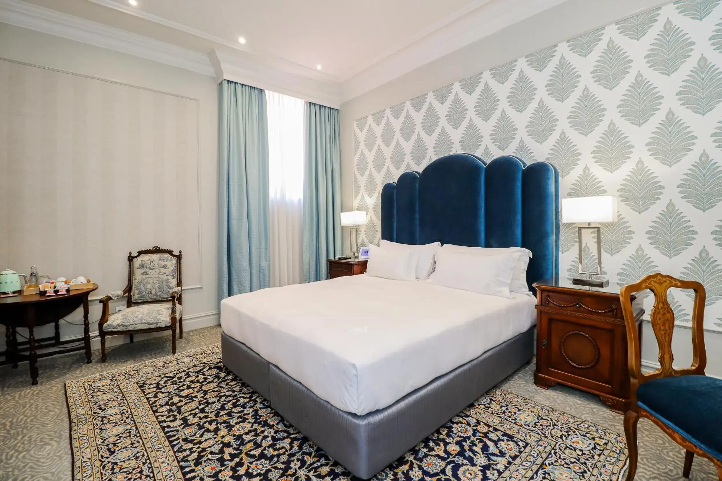 Deluxe King Room in The Monarch Hotel Deluxe King Room in The Monarch Hotel