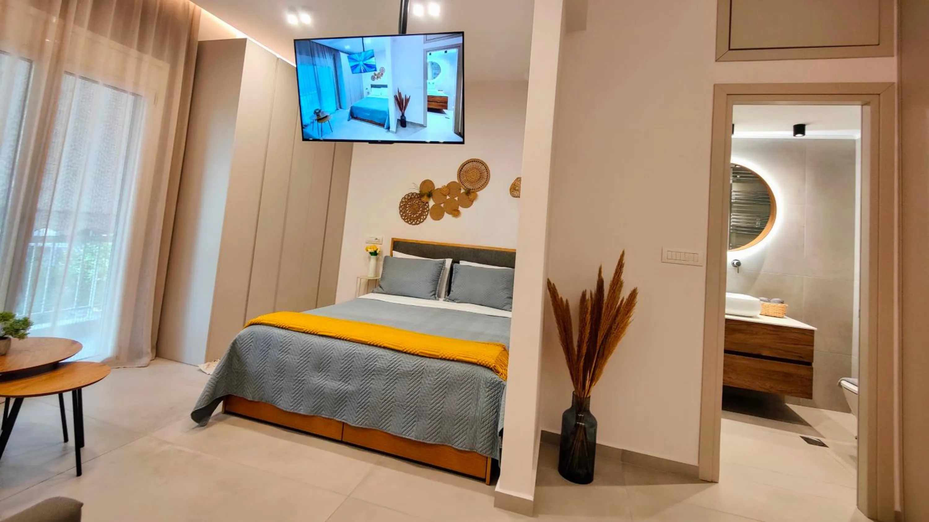 Elpis' cozy & luxury apartment