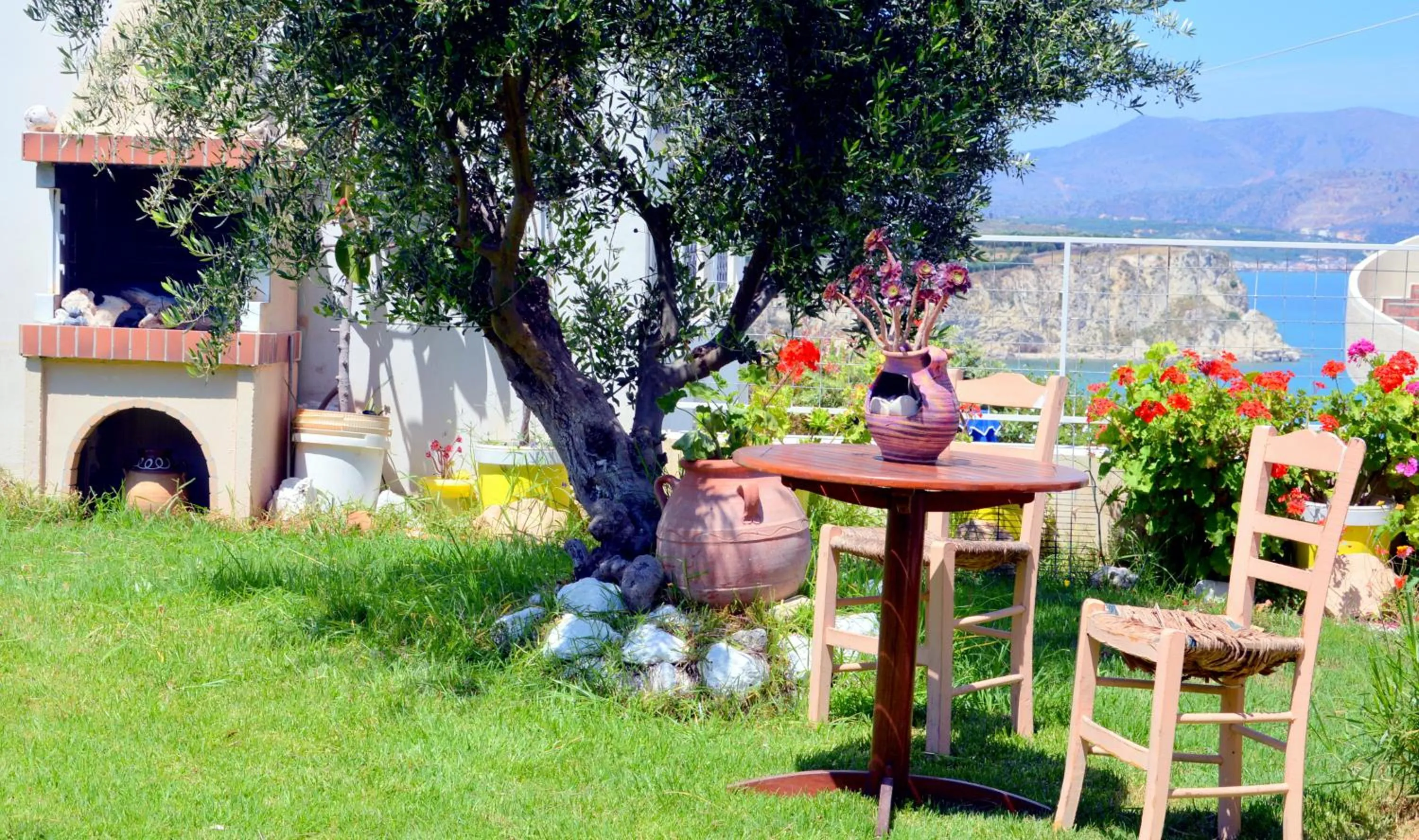 Property building in Manos Apartments