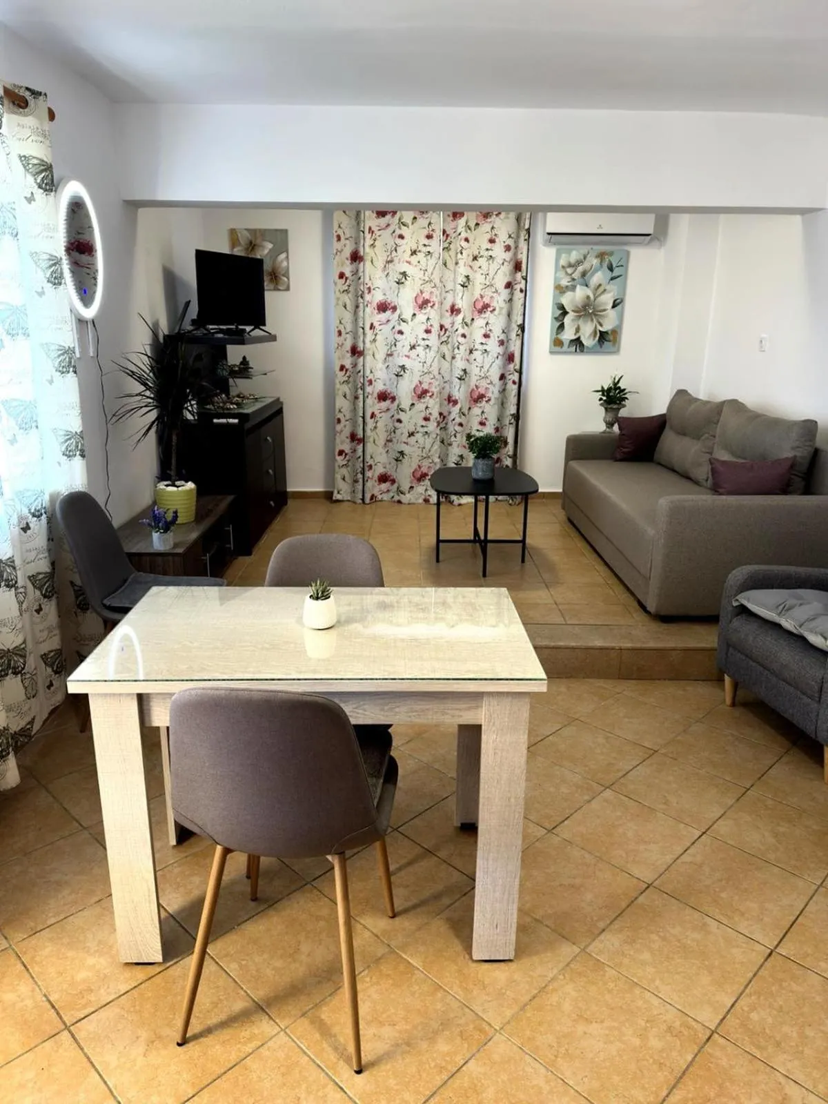 Living room in Manos Apartments