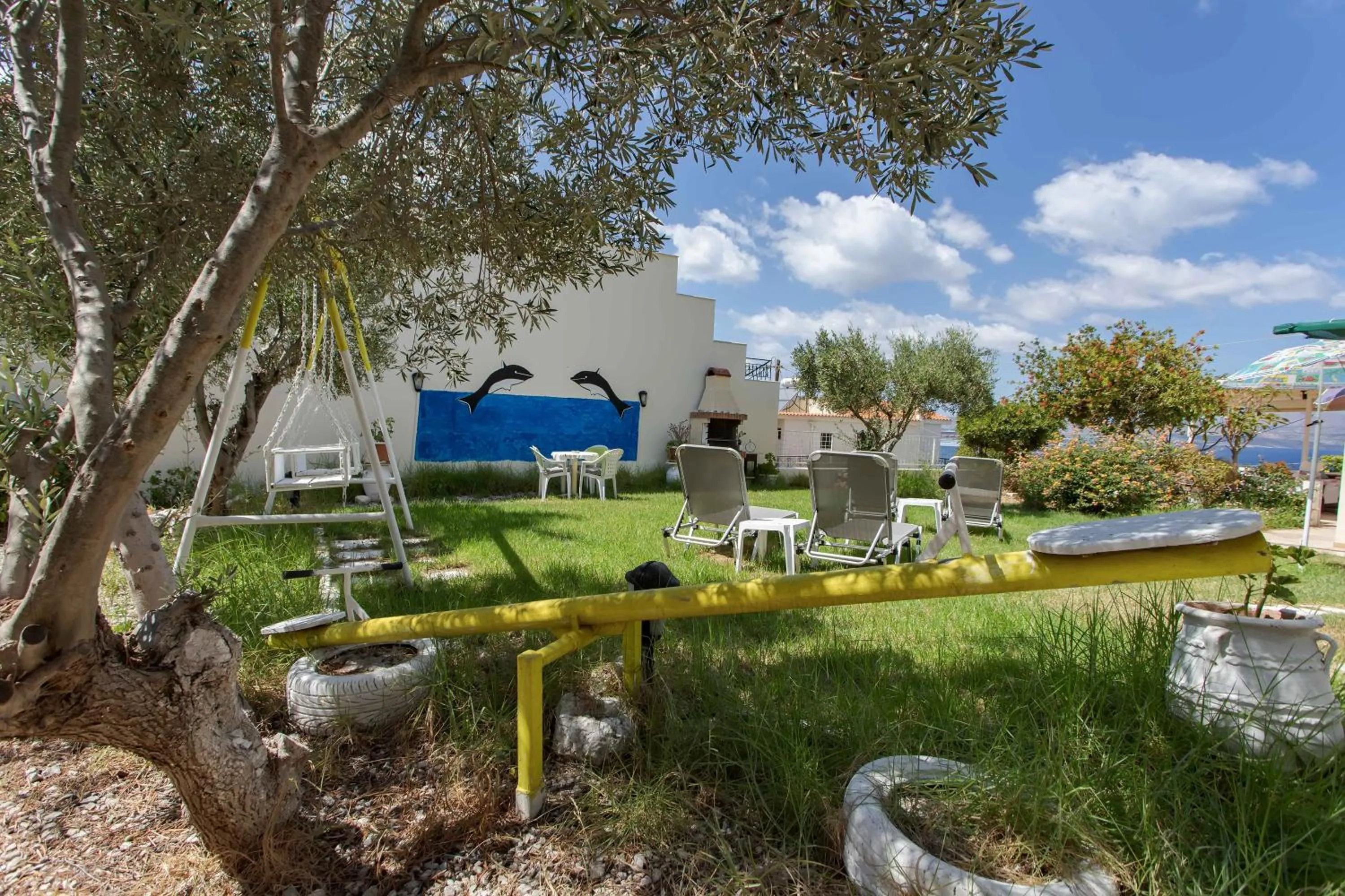 BBQ facilities in Manos Apartments