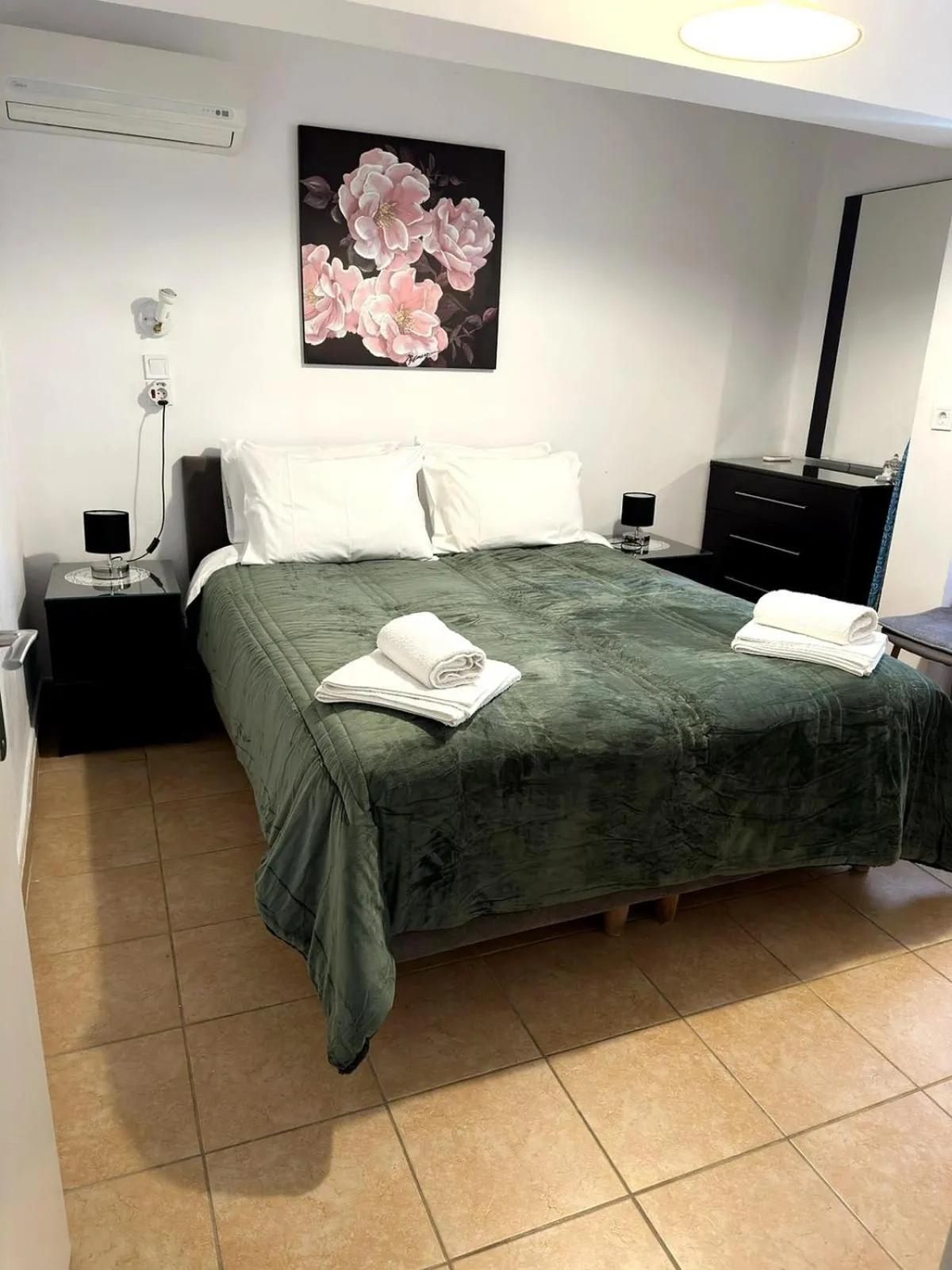 Bedroom, Bed in Manos Apartments