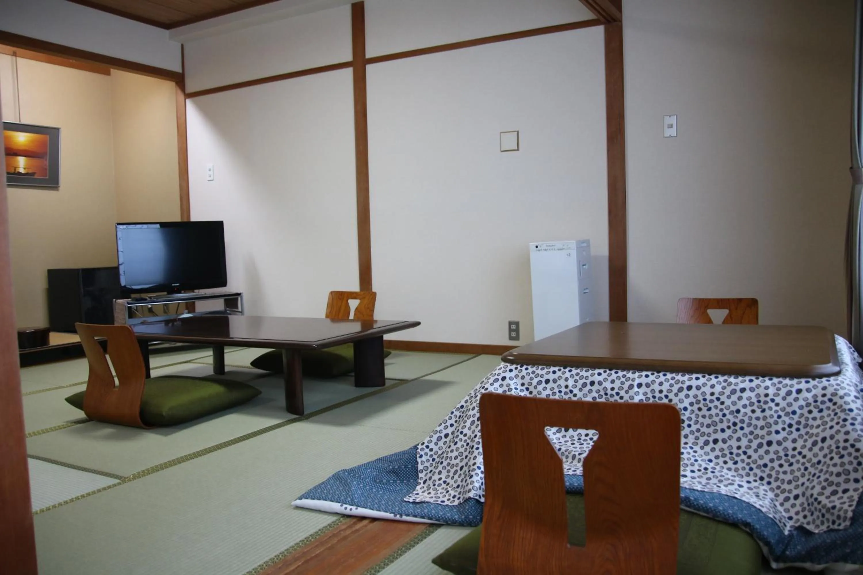 Photo of the whole room in Miyajima Hotel New Kotobuki