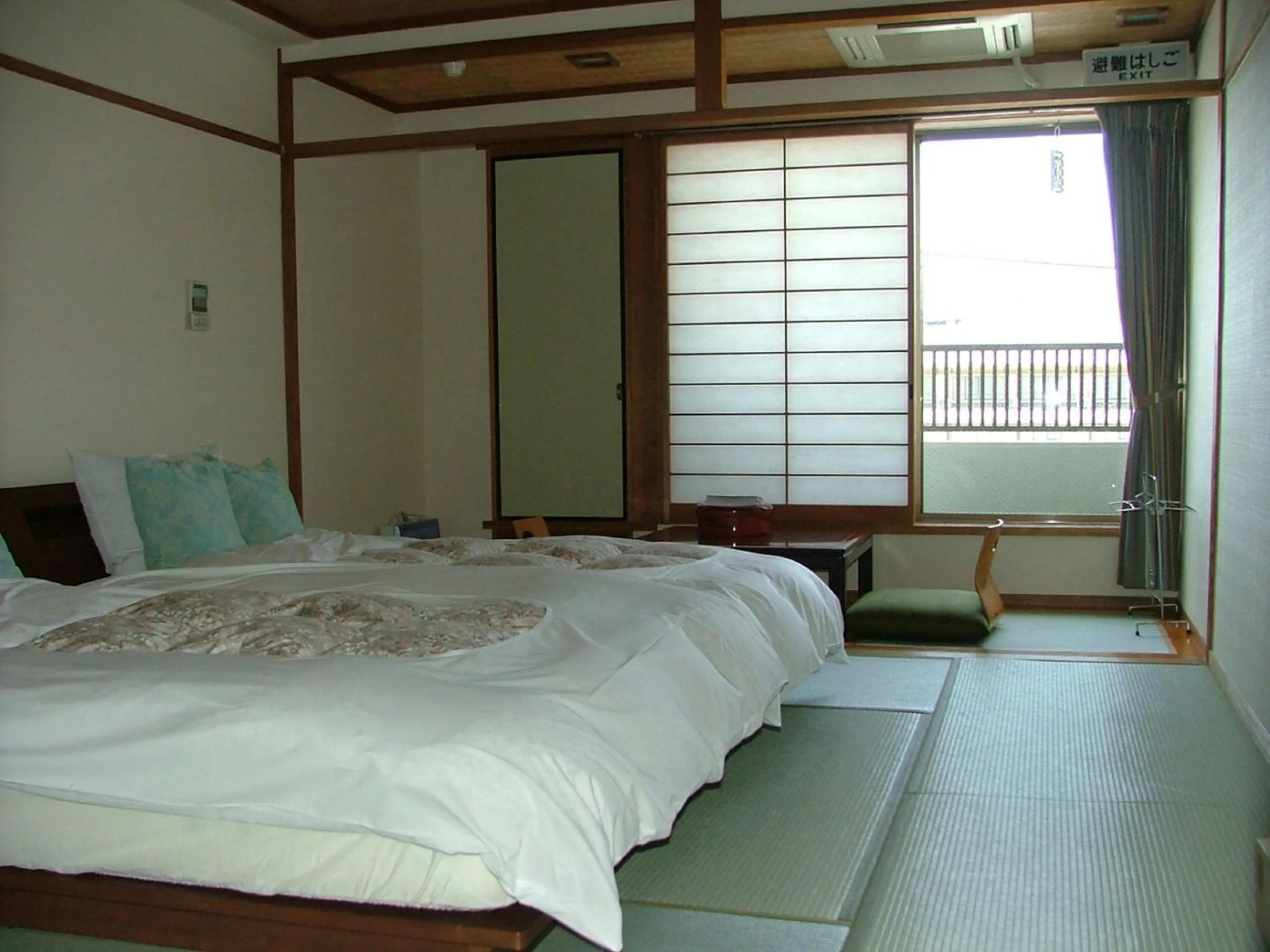 Photo of the whole room, Bed in Miyajima Hotel New Kotobuki