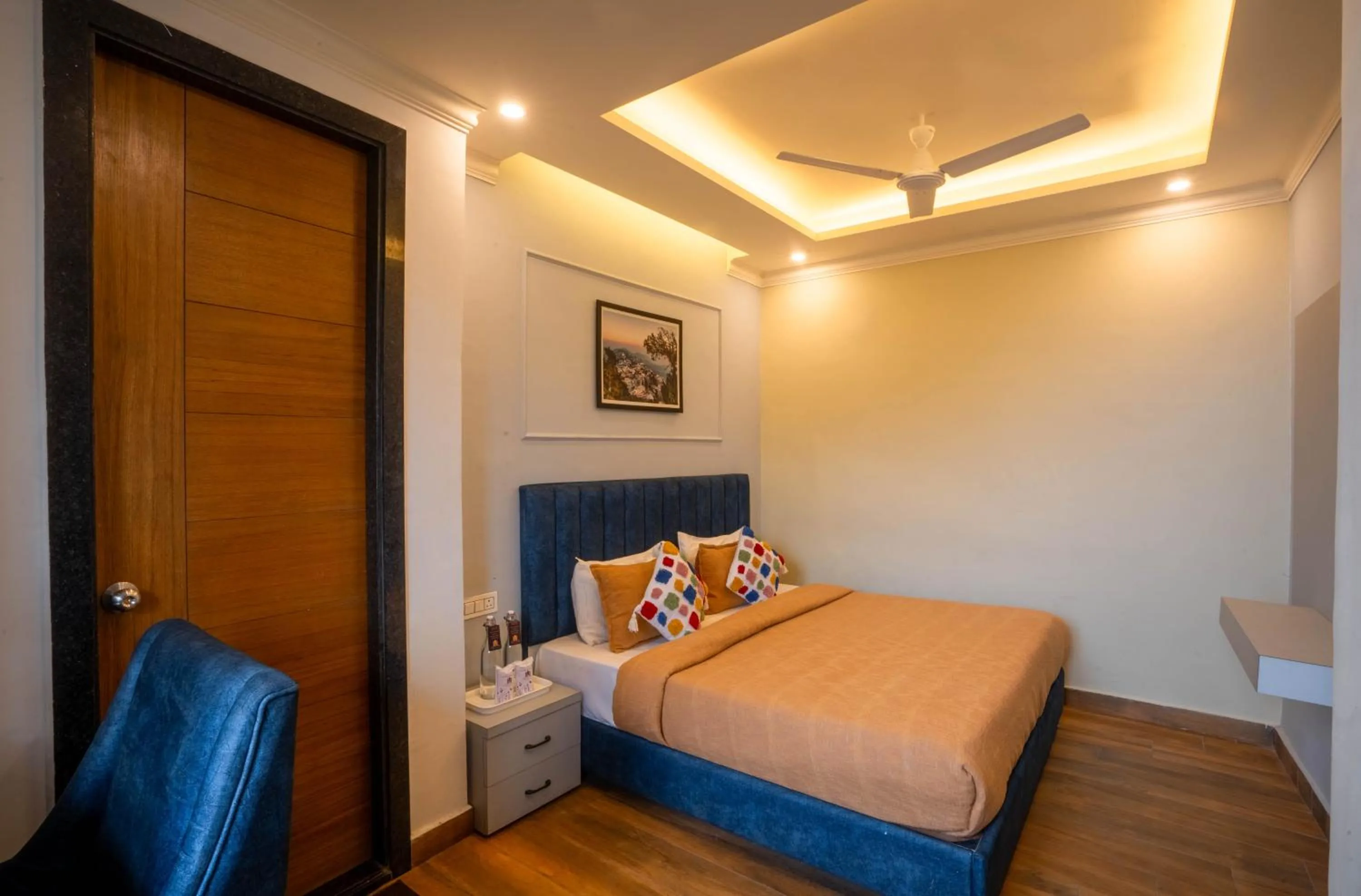 Bed in Perfectstayz Premium Westend at Mall Road