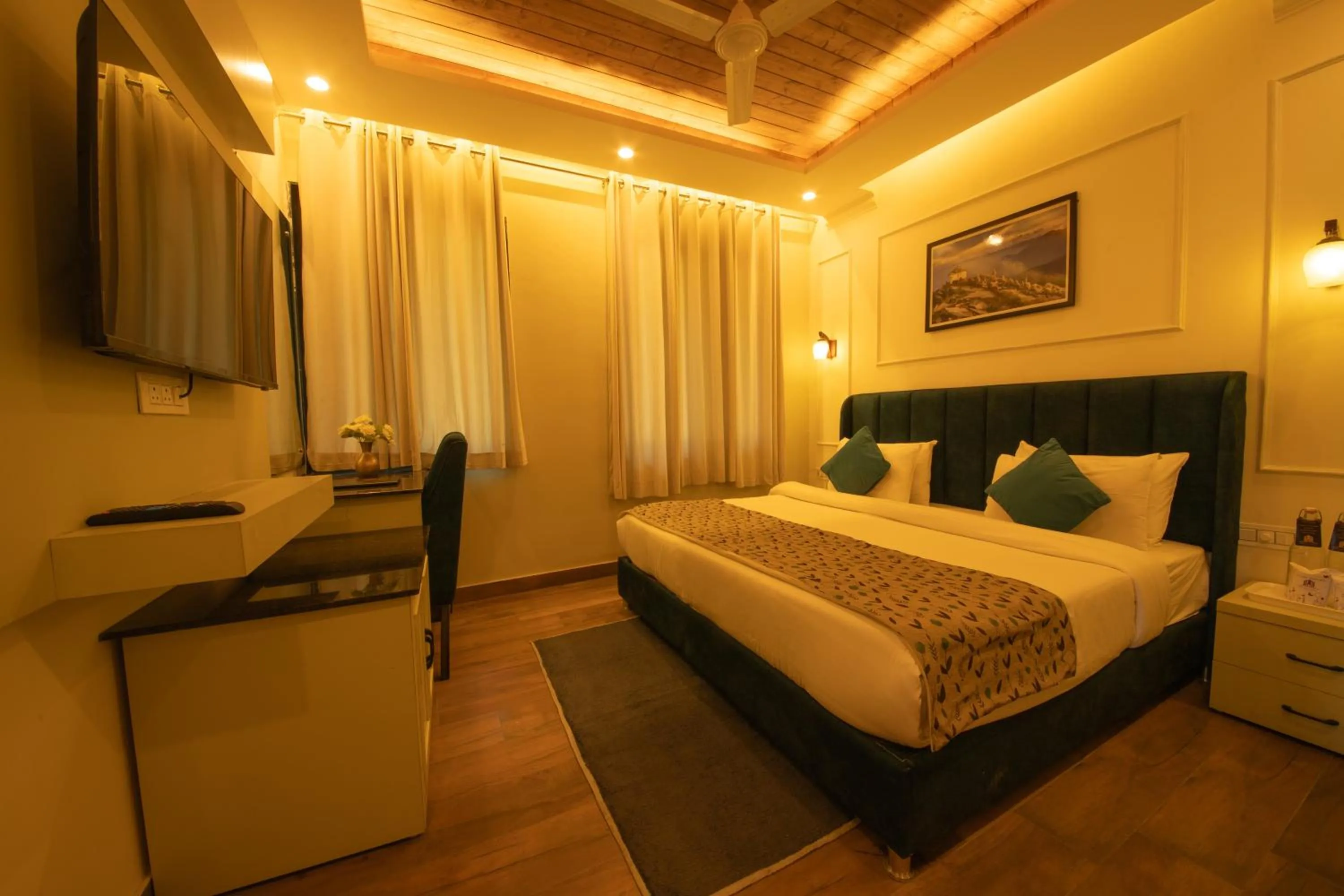 Bed in Perfectstayz Premium Westend at Mall Road
