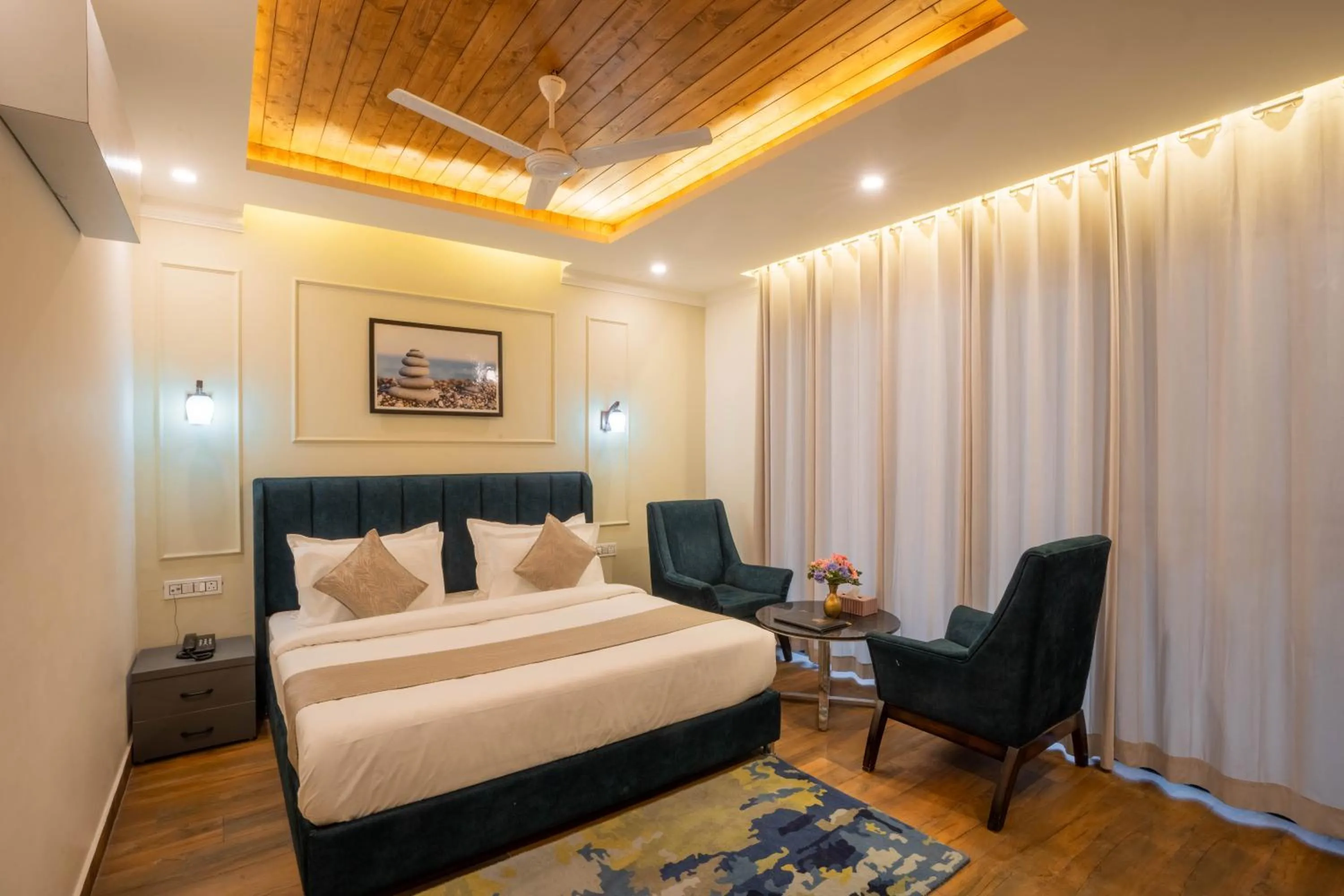 Bed in Perfectstayz Premium Westend at Mall Road