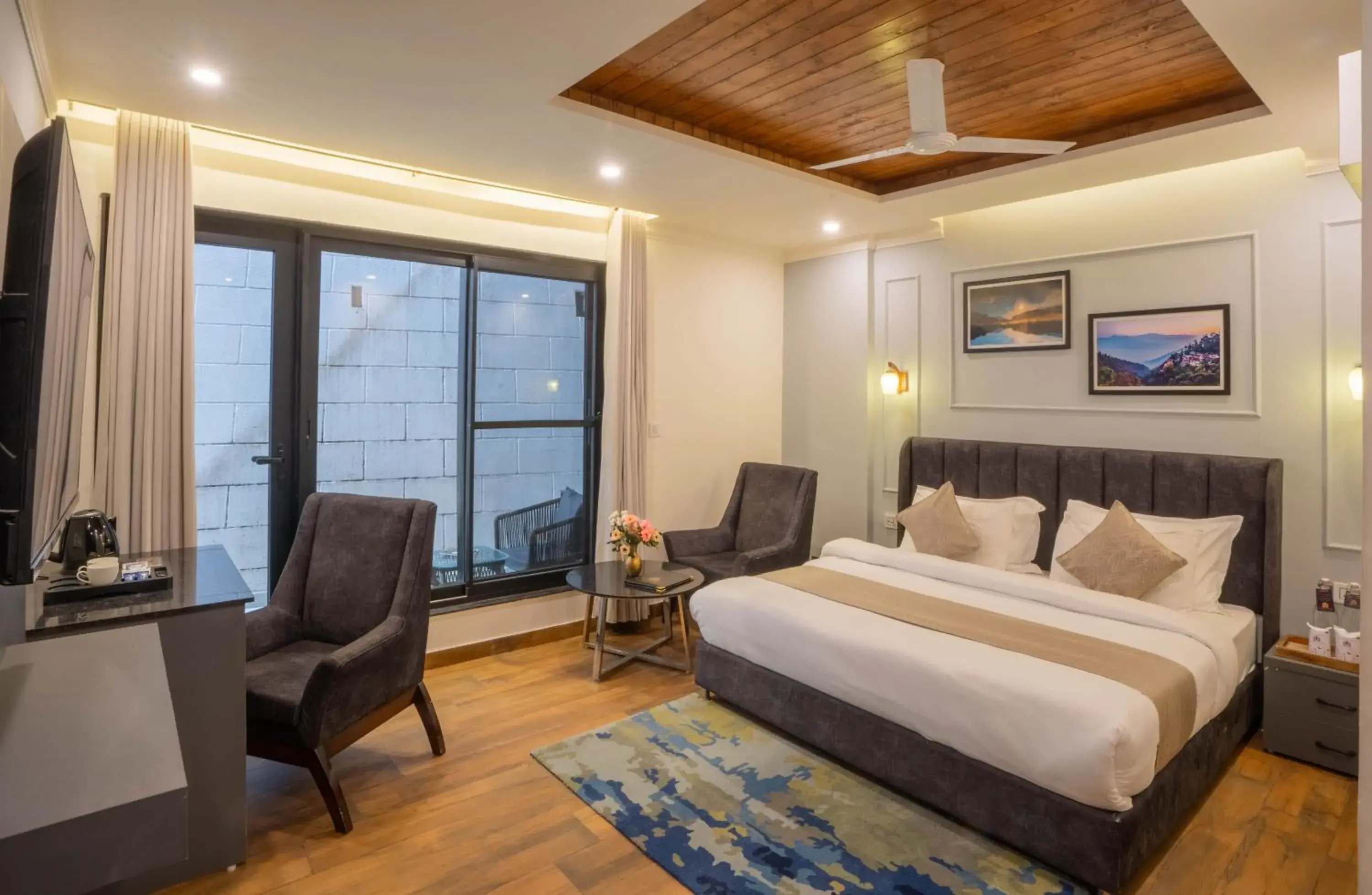 Deluxe Double Room with Balcony in Perfectstayz Premium Westend at Mall Road Deluxe Double Room with Balcony in Perfectstayz Premium Westend at Mall Road